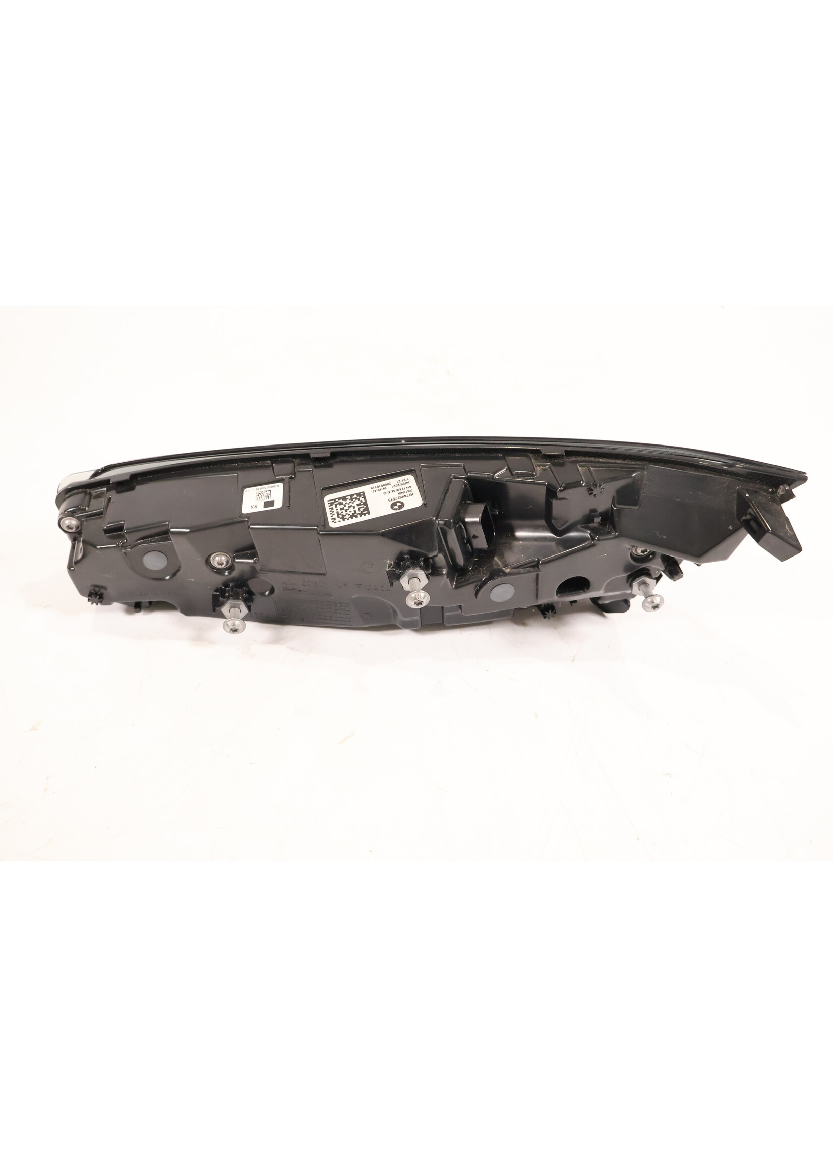BMW BMW 8er G14 G15 G16 LED Rücklicht links in der Heckklappe 63217445775 7445775