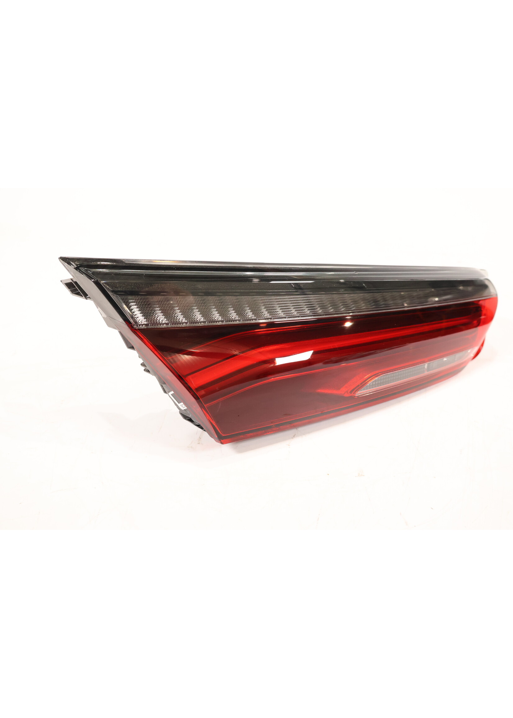 BMW BMW 8 Series G14 G15 G16 LED taillight left in tailgate 63217445775 7445775