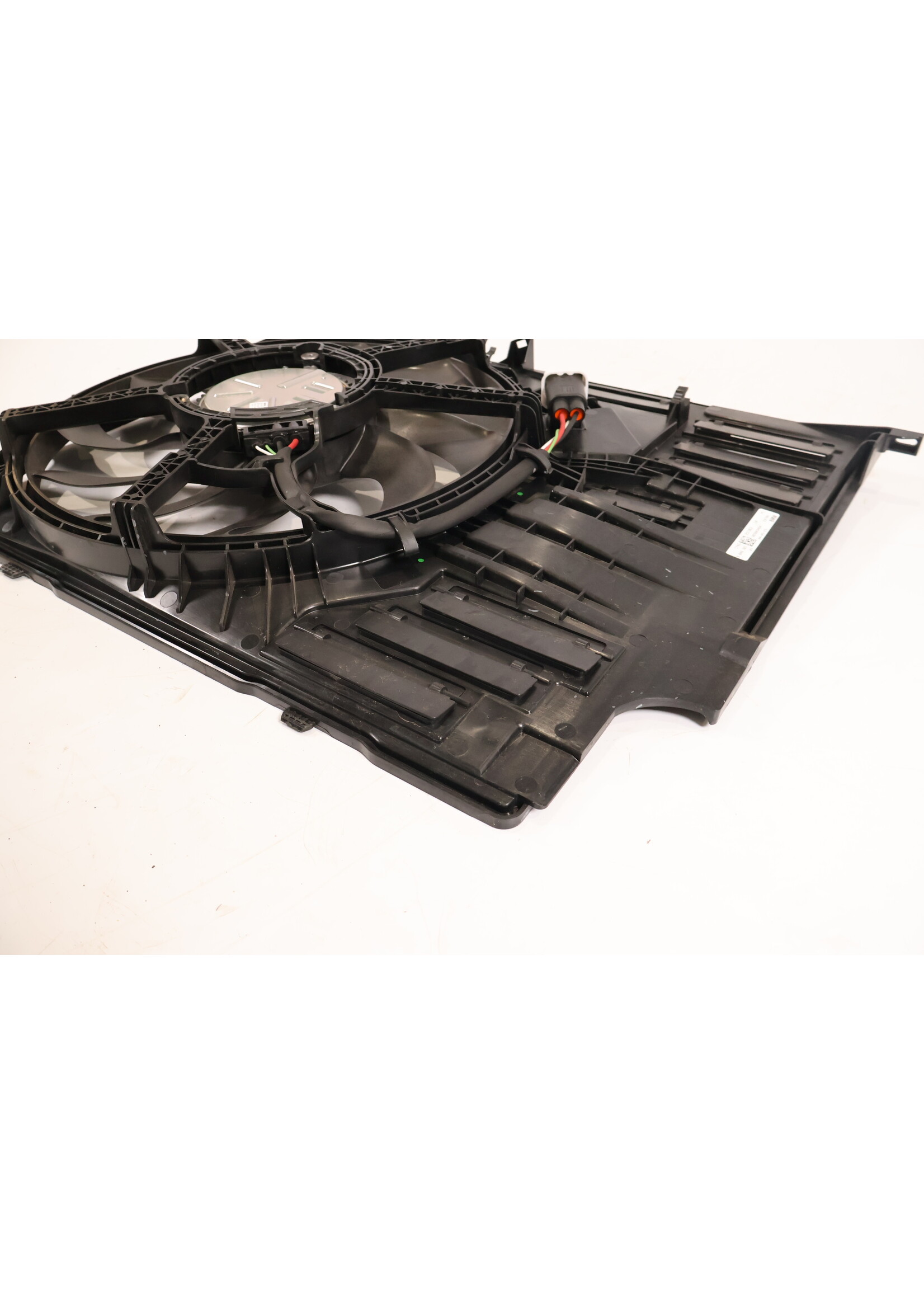BMW BMW U06 2 Series Cooling fan / cooling fin radiator 17429846921 9846921 5a078c9