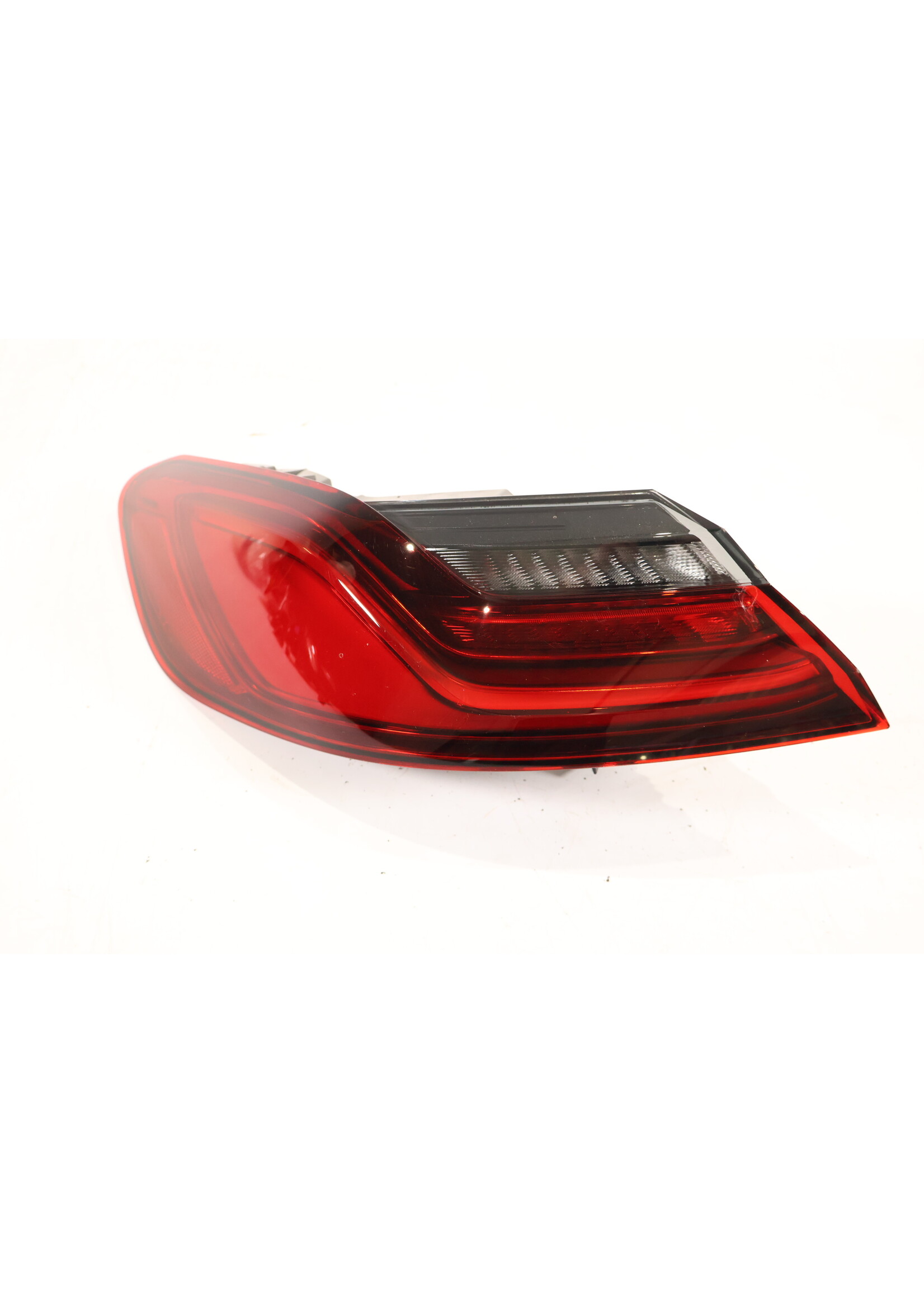 BMW BMW 8er G14 G15 G16 LED-Rücklicht links 63217445771 7445771