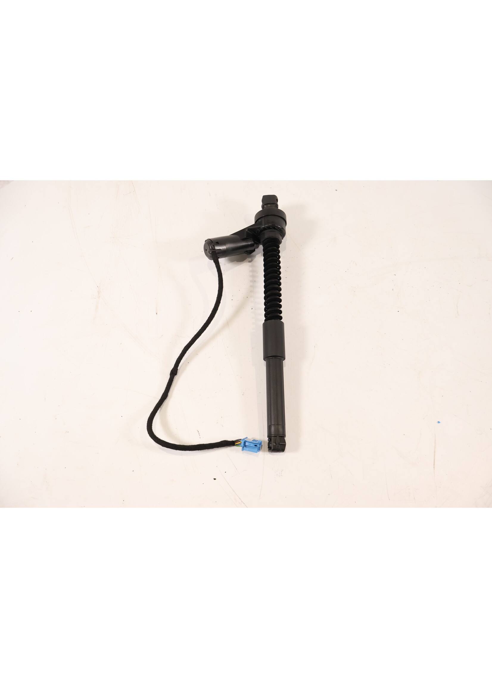 BMW BMW 8er G14 G15 G16 Neuwertiger Spindelantrieb Heckklappe rechts 51248737930