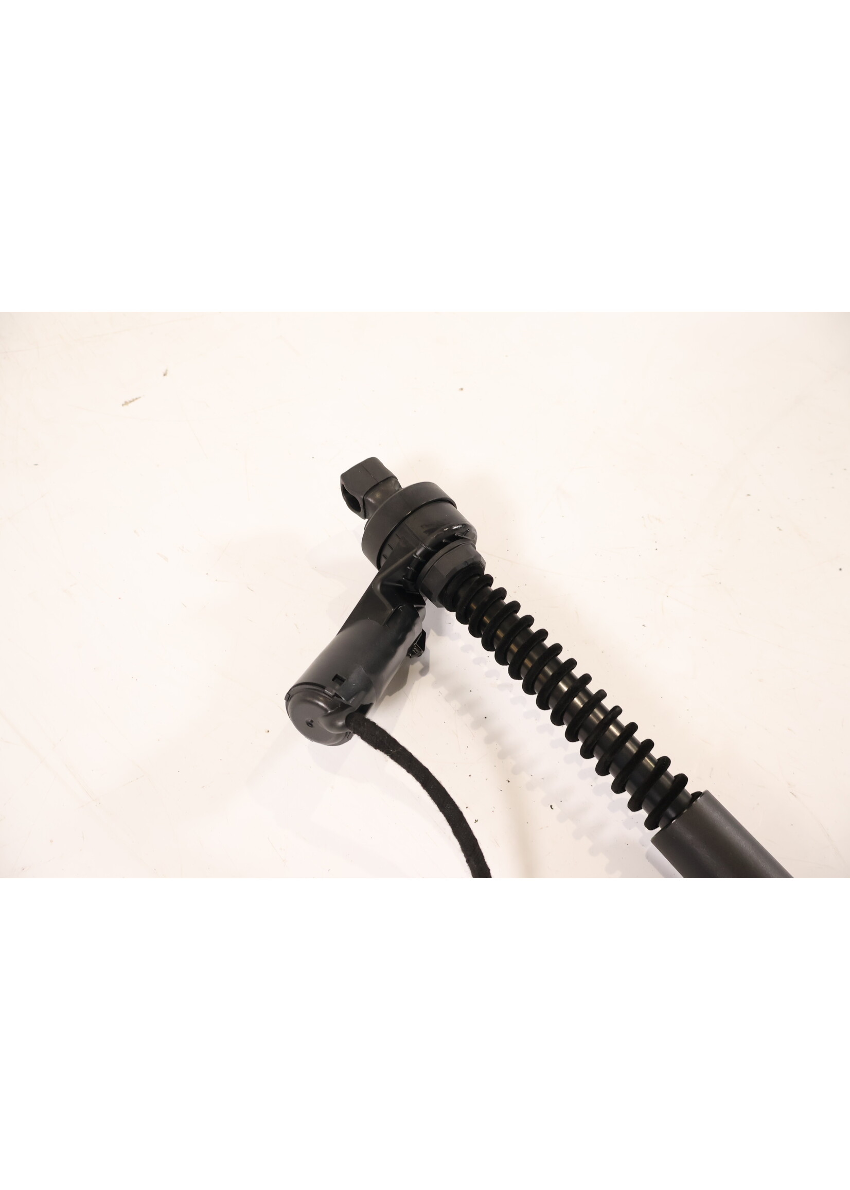 BMW BMW 8er G14 G15 G16 Neuwertiger Spindelantrieb Heckklappe rechts 51248737930