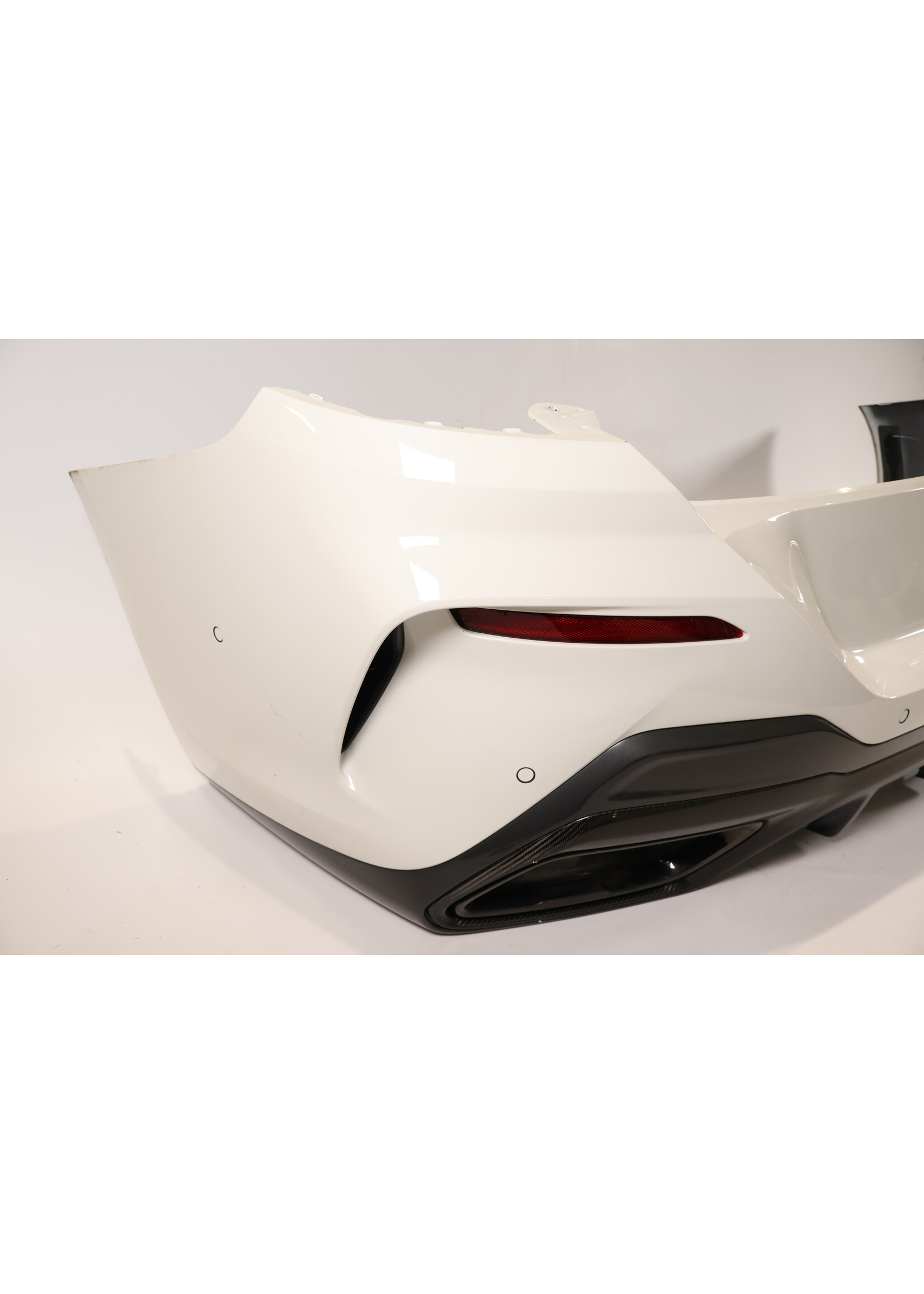 BMW BMW 8 Serie G14 G15 Complete achterbumper M-Pakket Carbon 51128081108 8081108