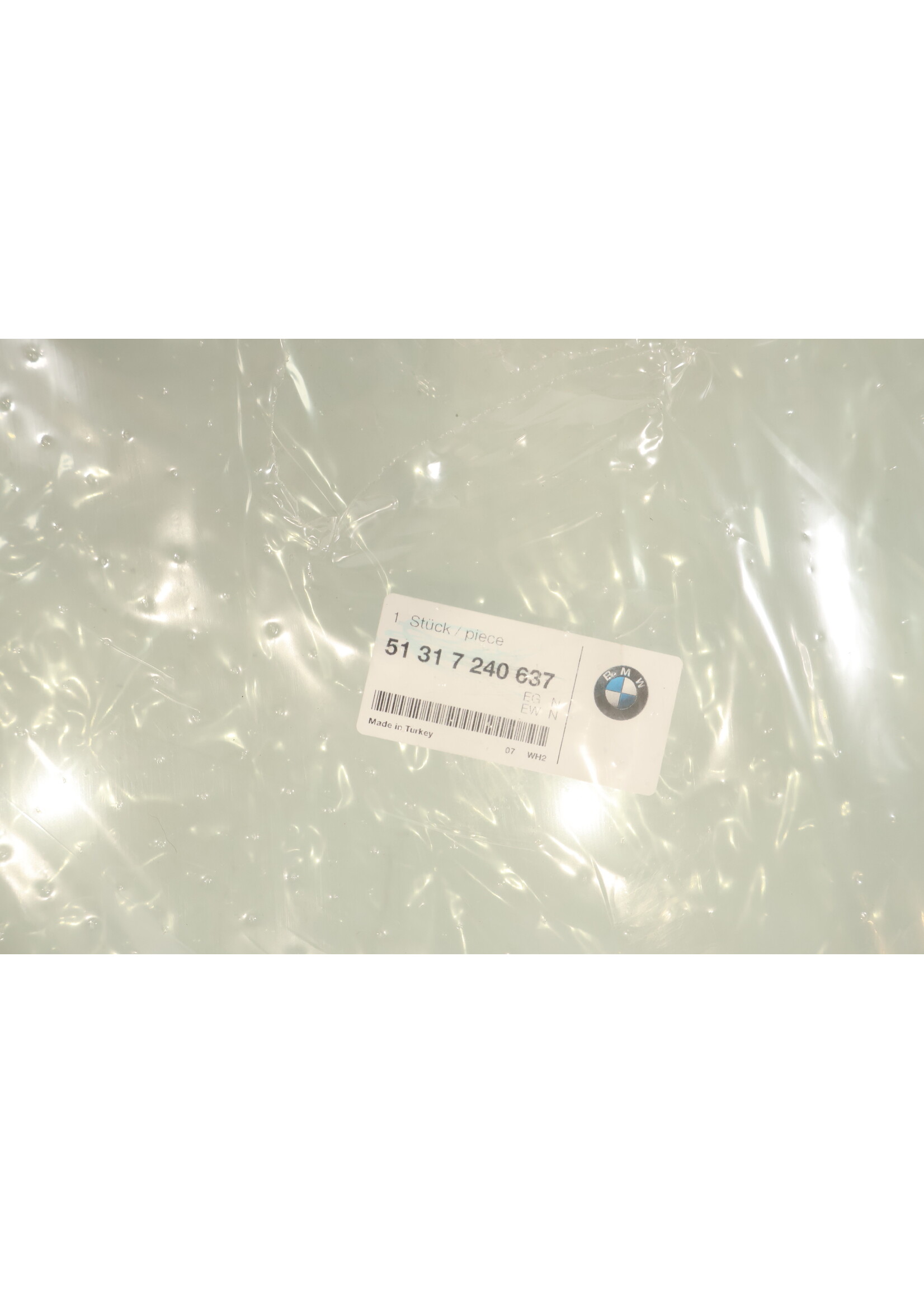 BMW  BMW 1 Series F20 F21 Original new windscreen 51317240637 7240637