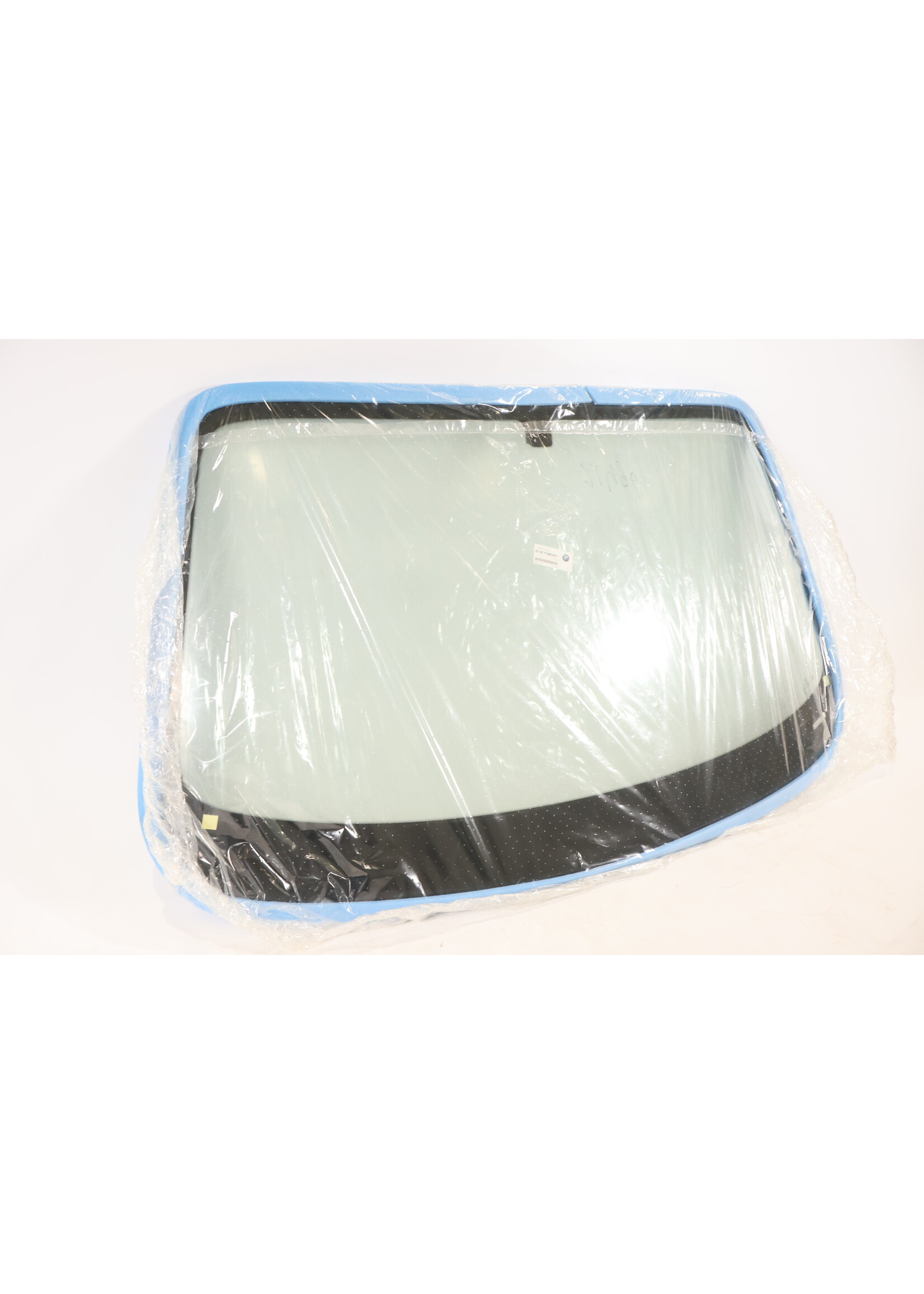 BMW  BMW 1 Series F20 F21 Original new windscreen 51317240637 7240637
