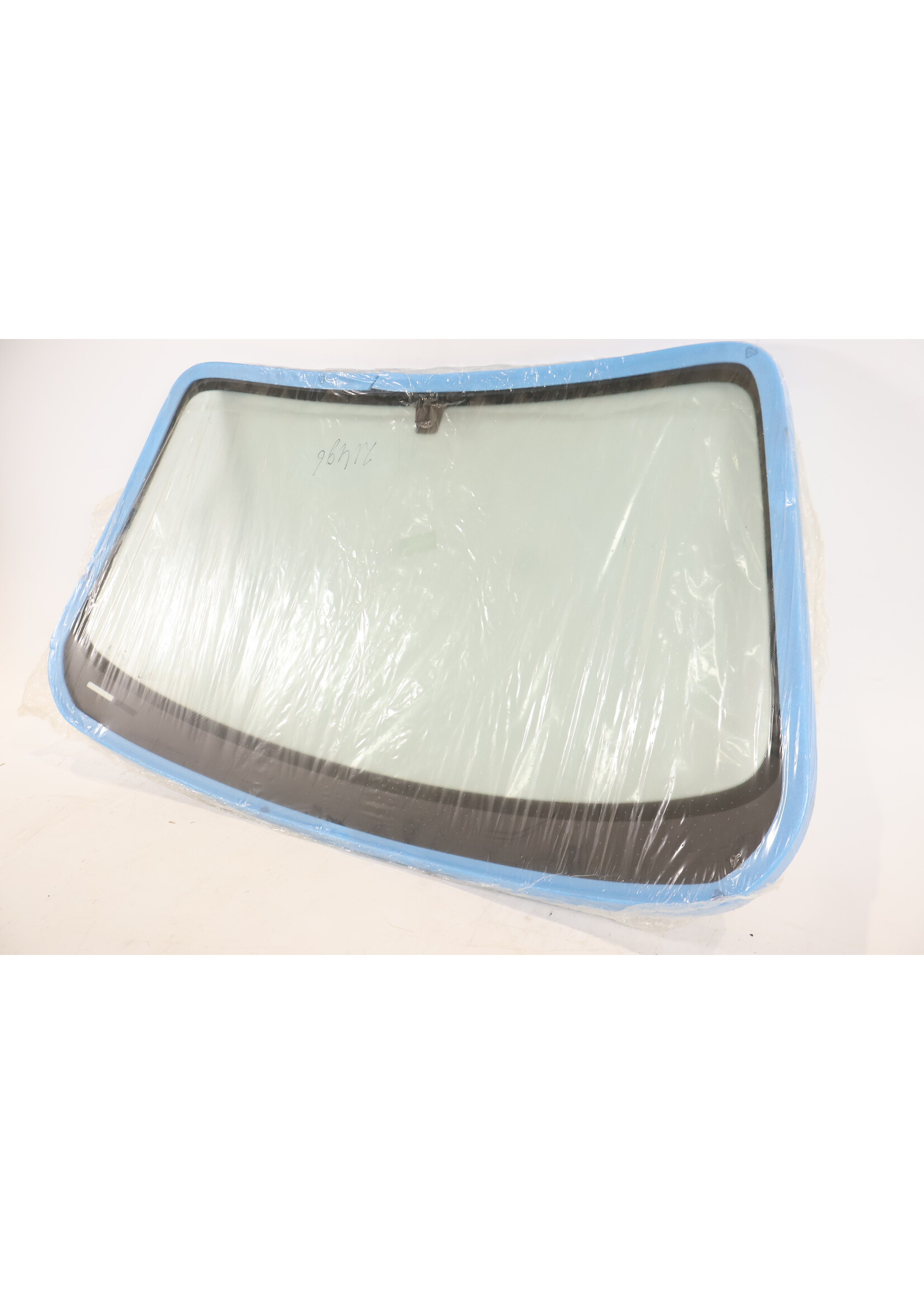 BMW  BMW 1 Series F20 F21 Original new windscreen 51317240637 7240637