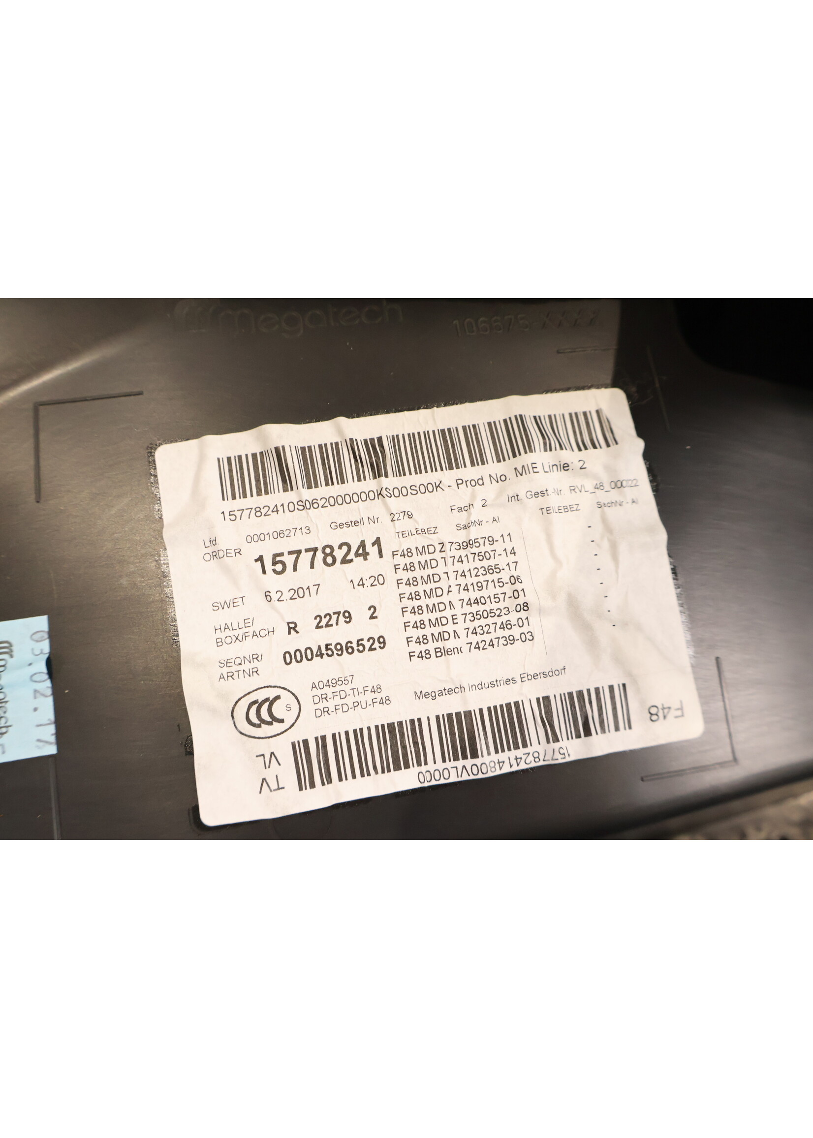 BMW BMW X1 F48 Deurpaneel compleet links voor 7438063