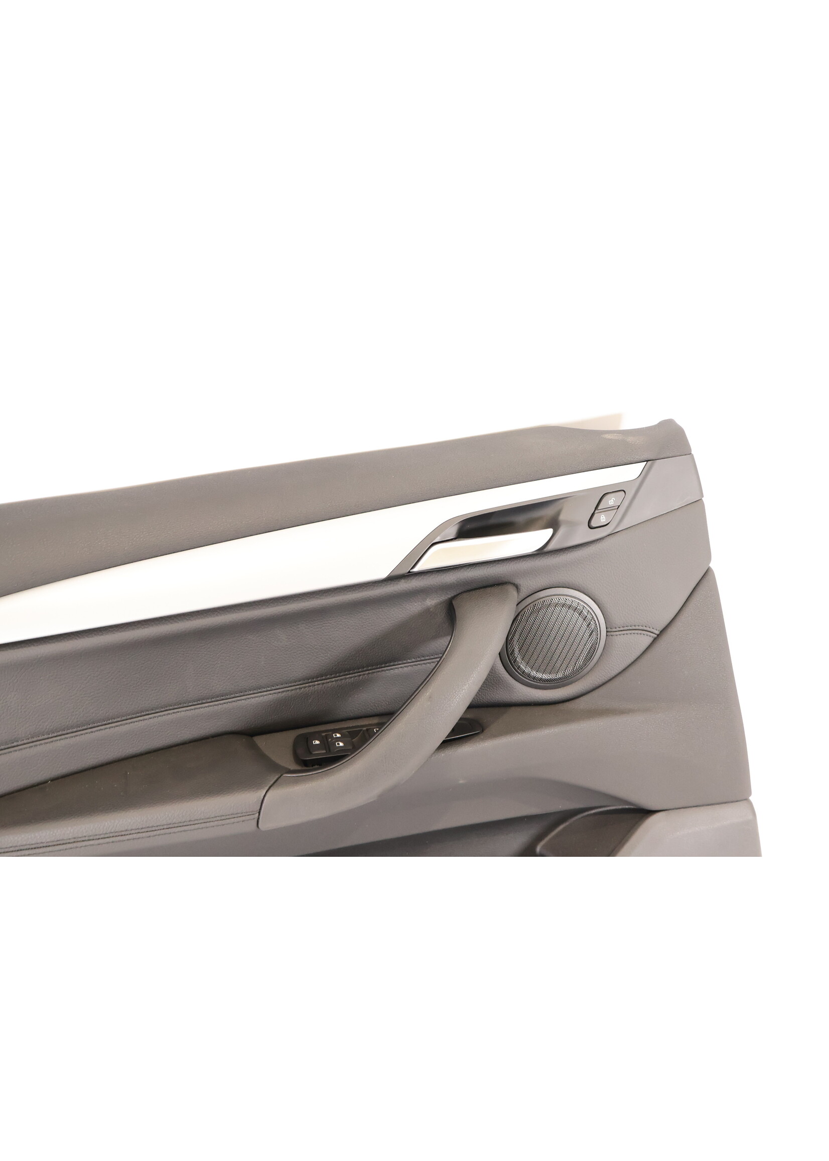 BMW BMW X1 F48 Door panel complete left front 7438063