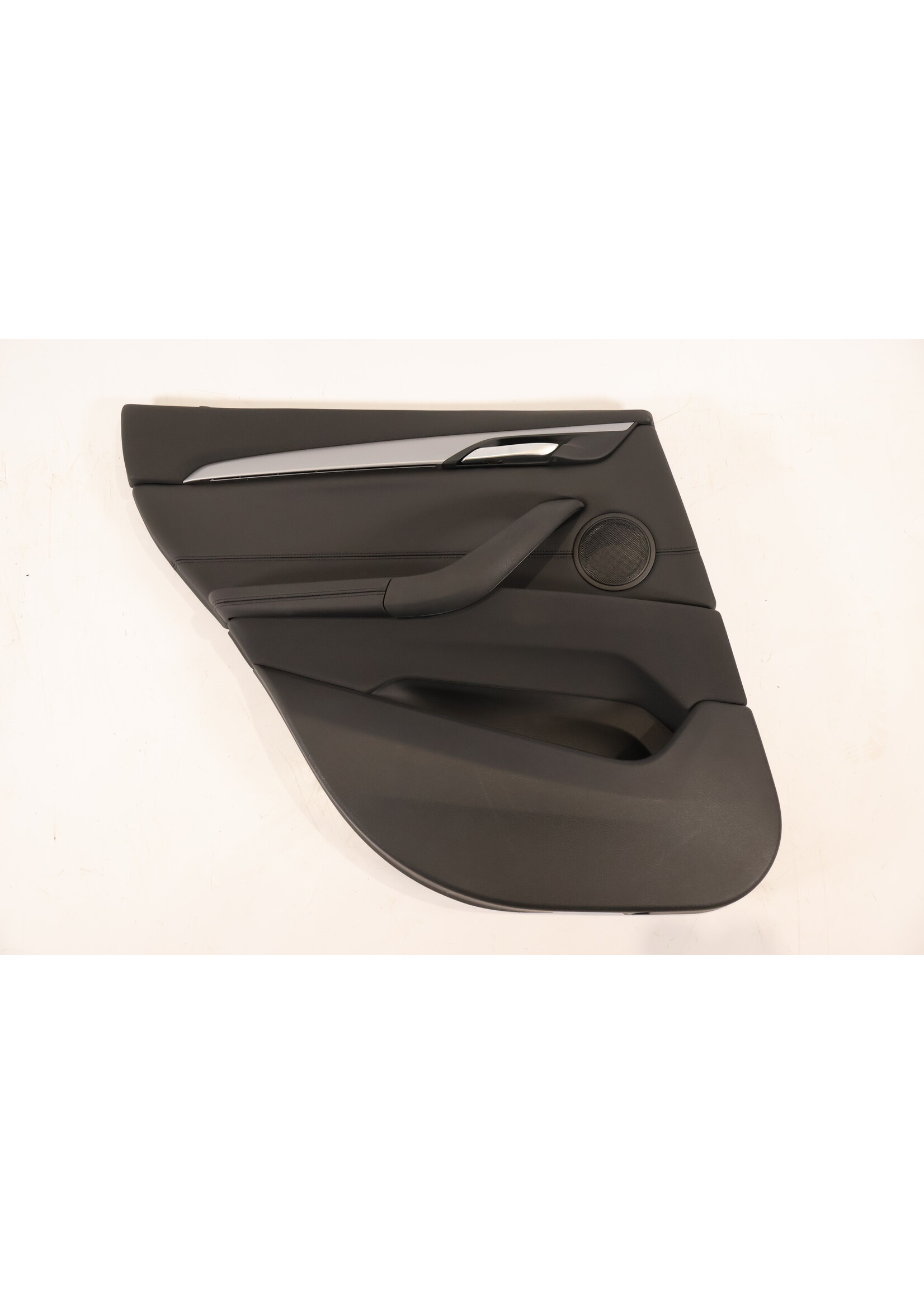 BMW BMW X1 F48 Door panel complete left rear 51427458617 7458617