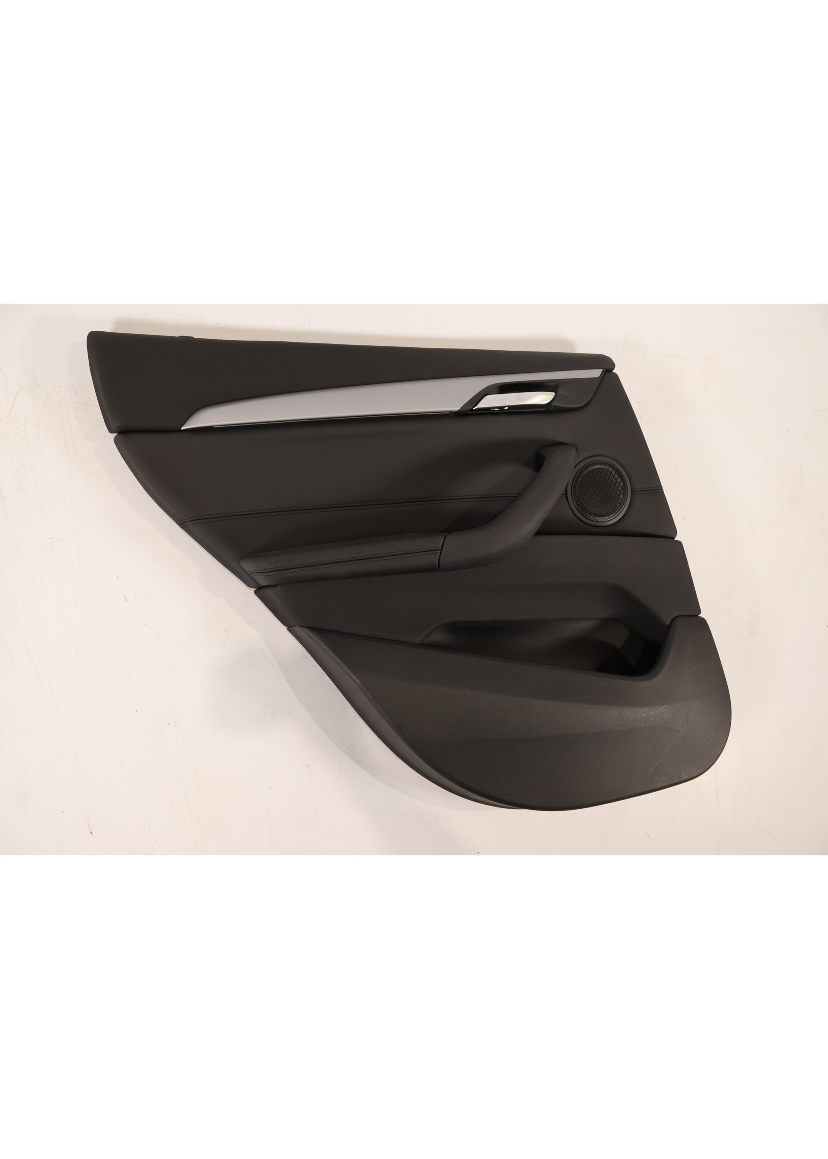 BMW BMW X1 F48 Door panel complete left rear 51427458617 7458617