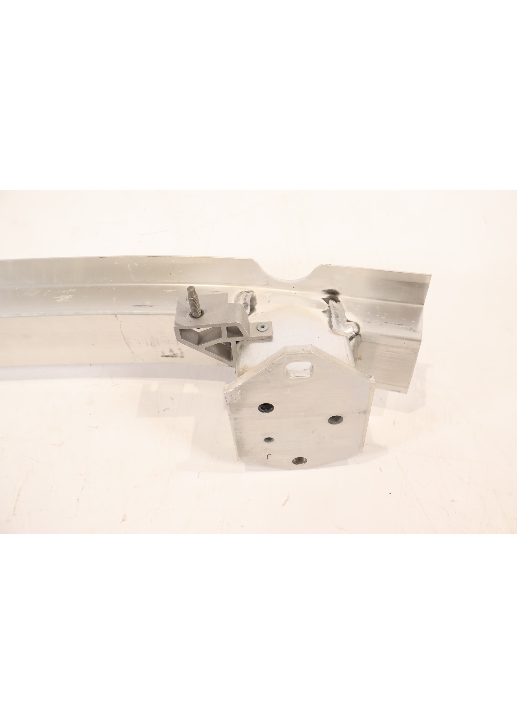 BMW BMW 5er + 7er + 8er G11 G14 G15 G16 G30 G31 Stoßstangenträger hinten 5112100310