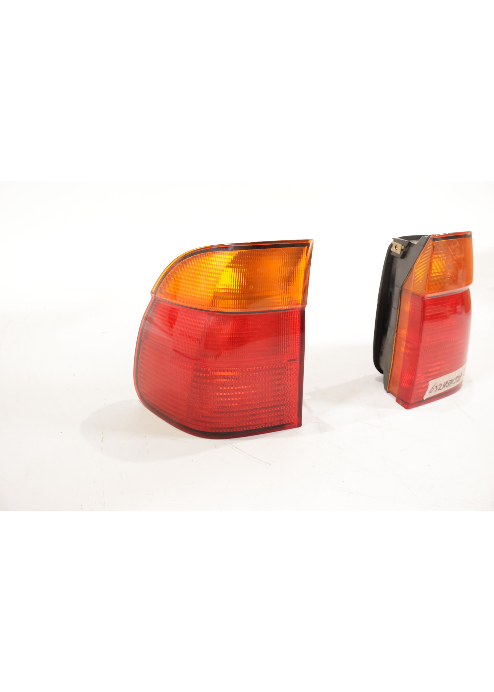 BMW BMW 5 Serie E39 Touring  Achterlichten set OEM NIEUW! 63218371328 63218371327