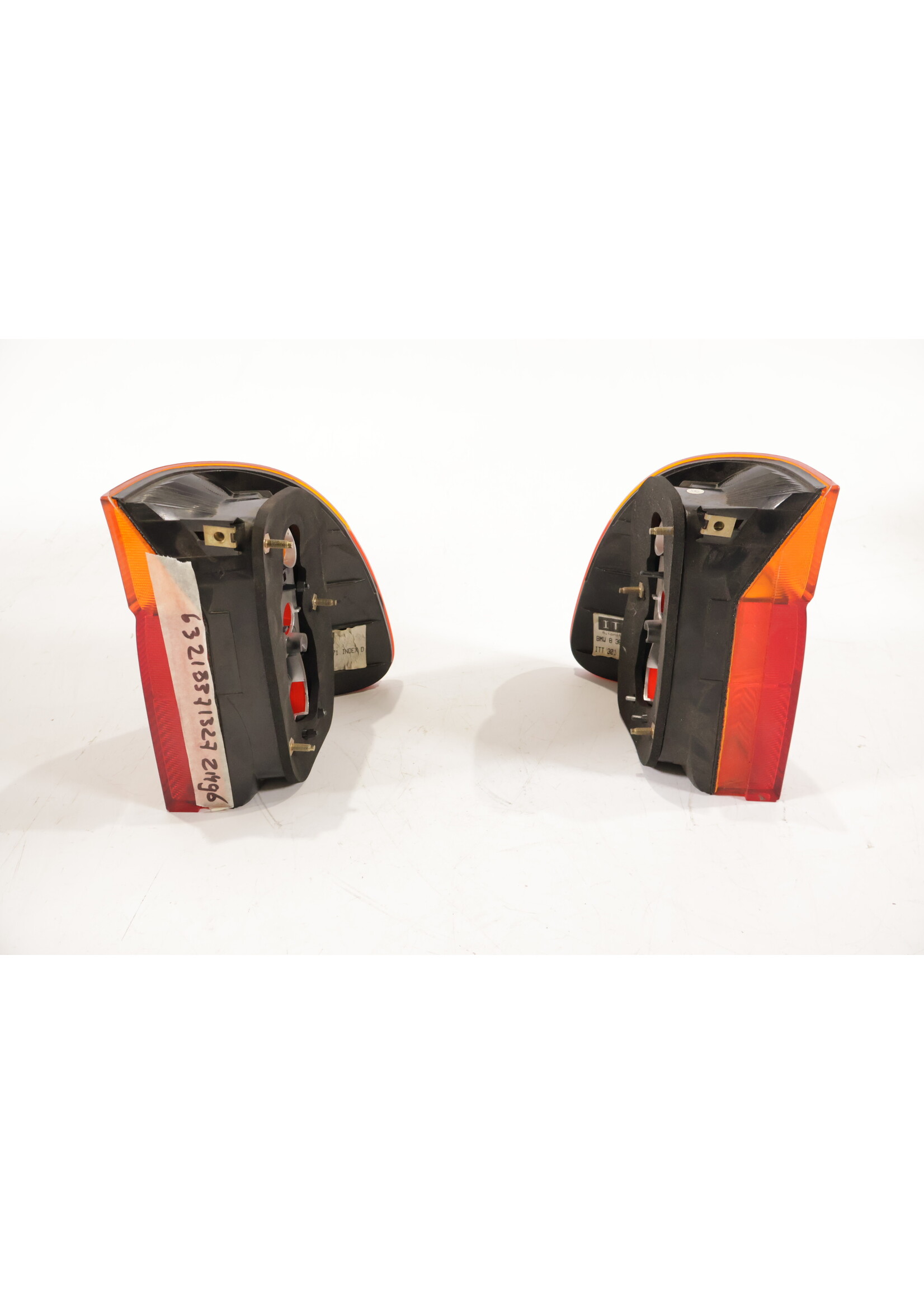 BMW BMW 5 Serie E39 Touring  Achterlichten set OEM NIEUW! 63218371328 63218371327