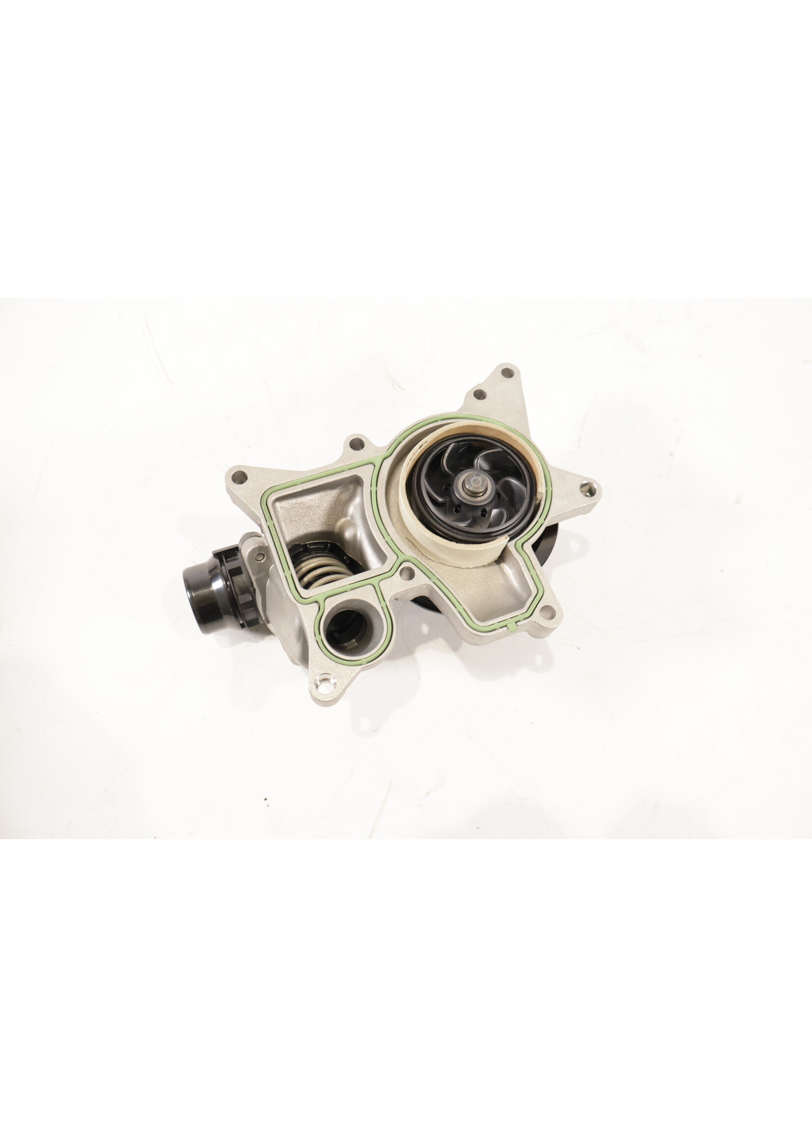BMW BMW N57D30A Water pump with thermostat OEM NEW! 11518512359 8512359