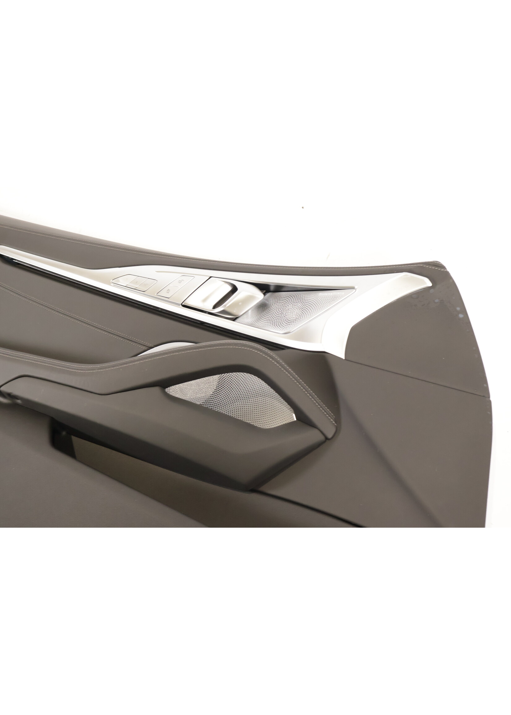 BMW BMW 8 Series G14 G15 Door panel complete left B&W 51417996771 7996771