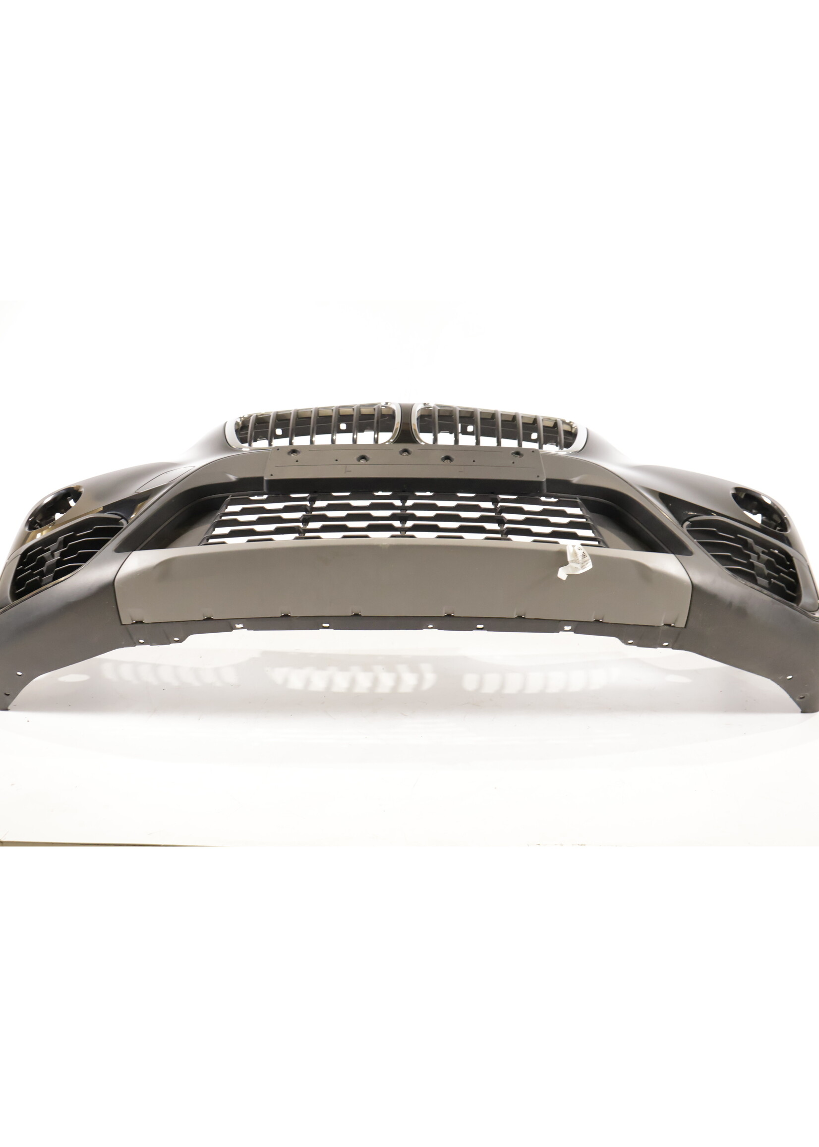 BMW BMW X1 F48 Complete front bumper with PDC 7453565 51117453565
