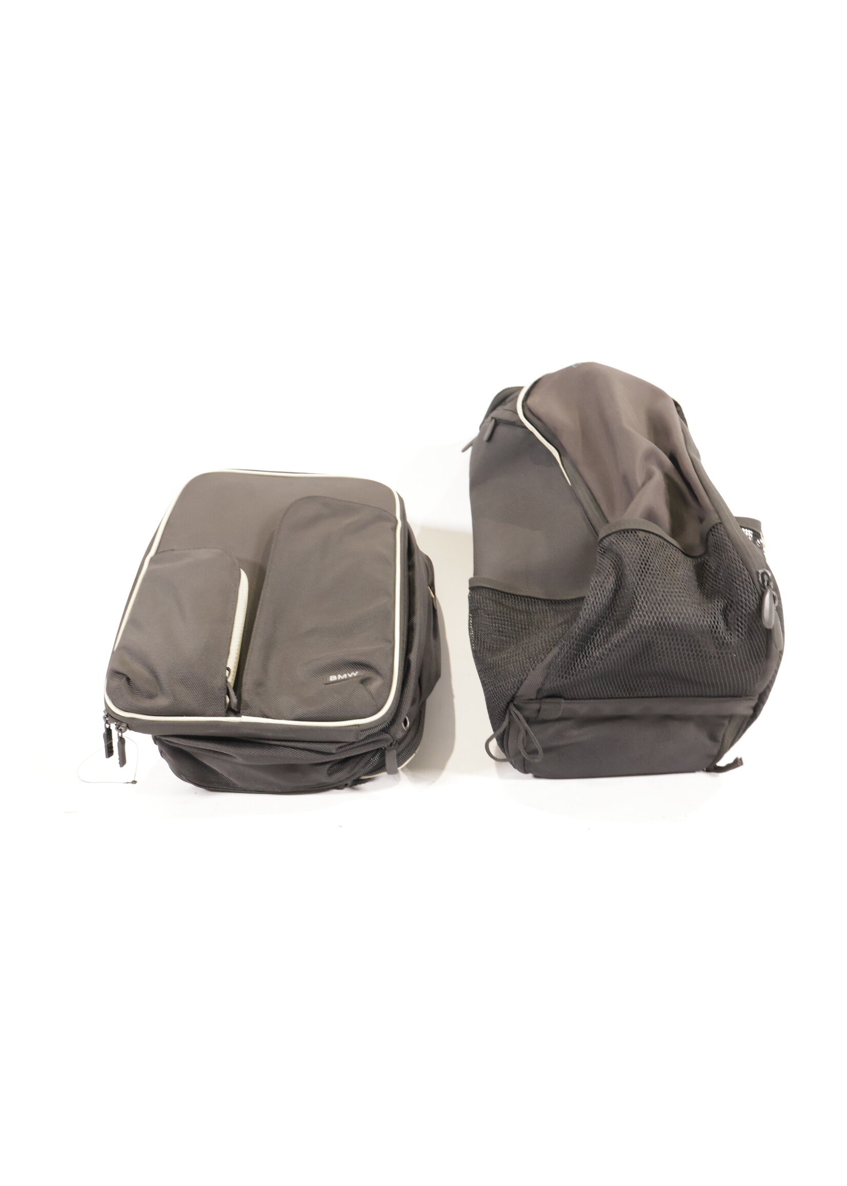 BMW BMW OEM Interior bag set (2 pieces) NEW! 82272207796 2207796