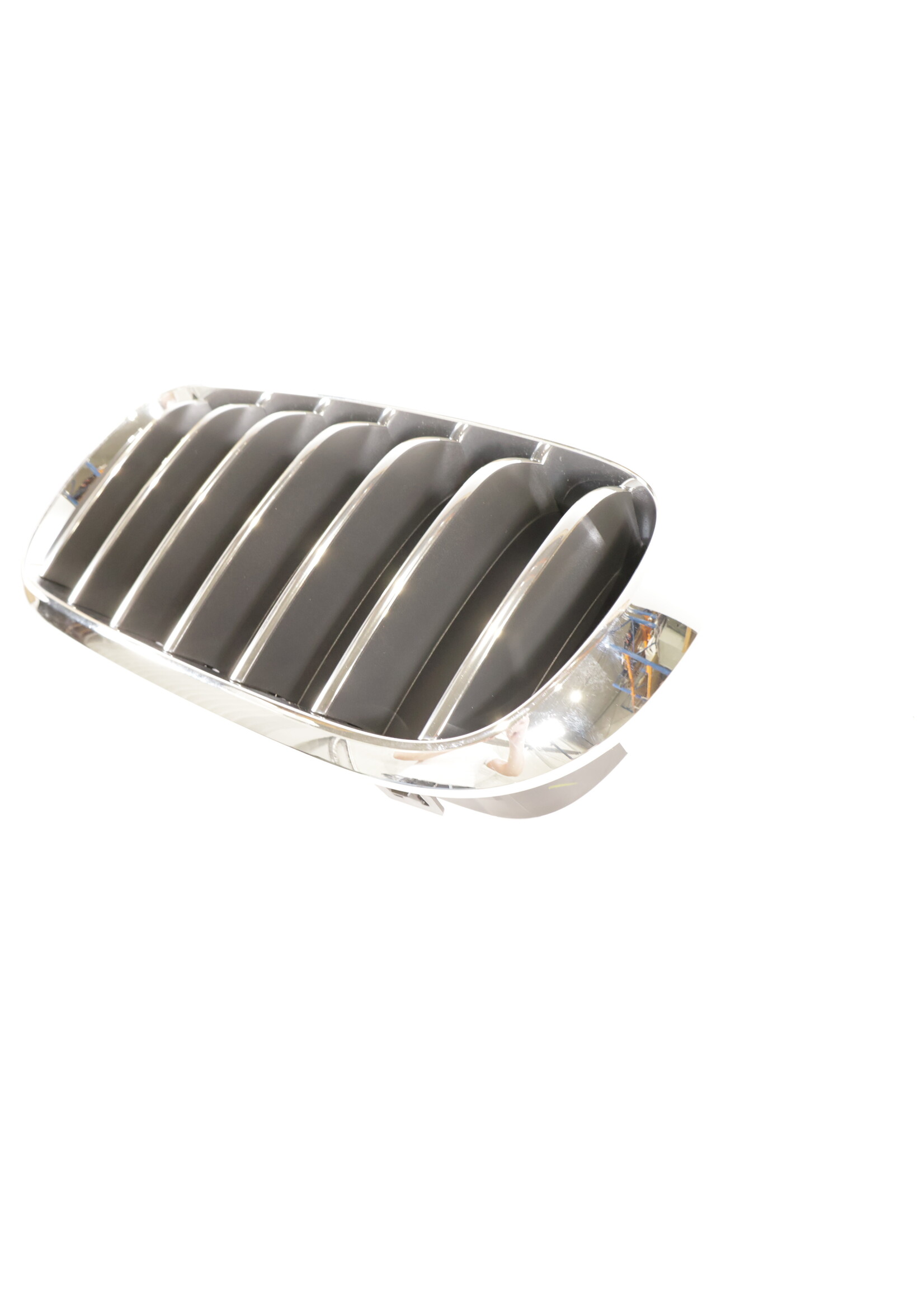 BMW BMW X5 F15 OEM Grill / kidney right front NEW!  51117303107 7303107