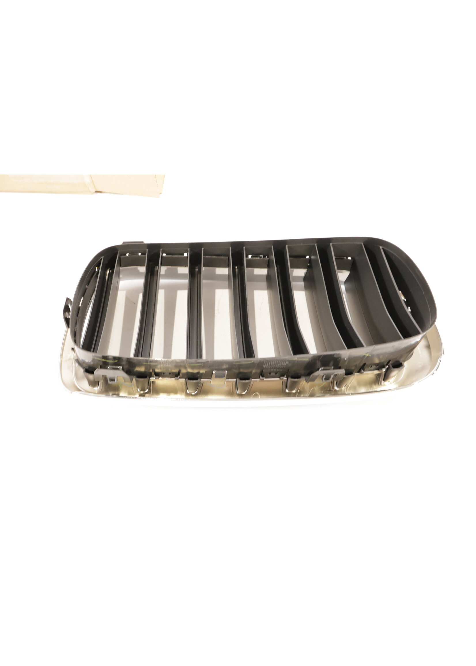 BMW BMW X5 F15 OEM Grill / Niere rechts vorne NEU!  51117303107 7303107