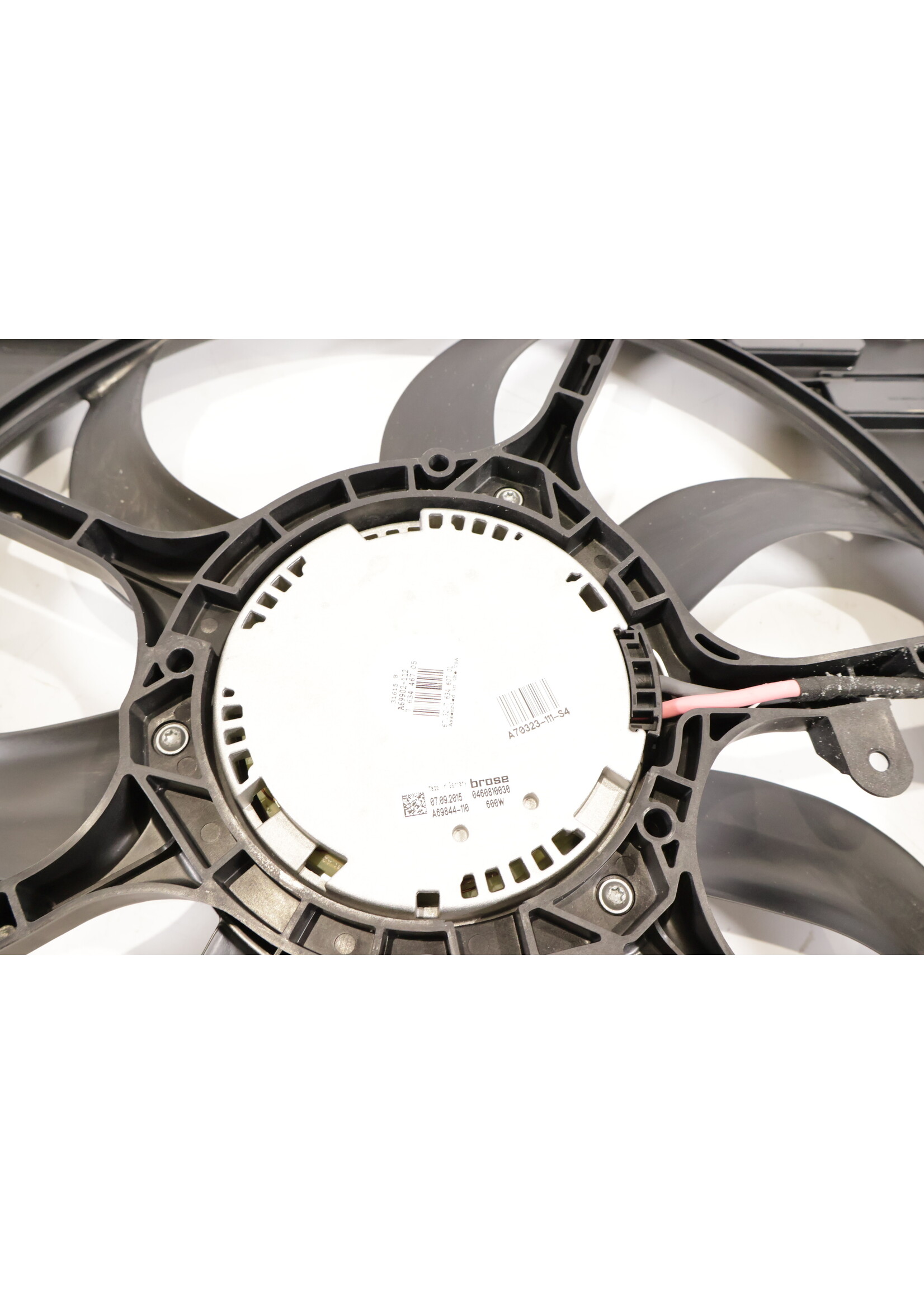 BMW BMW X5 X6 F15 F16 OEM Cooling Fan NEW! 17427634467 7634467