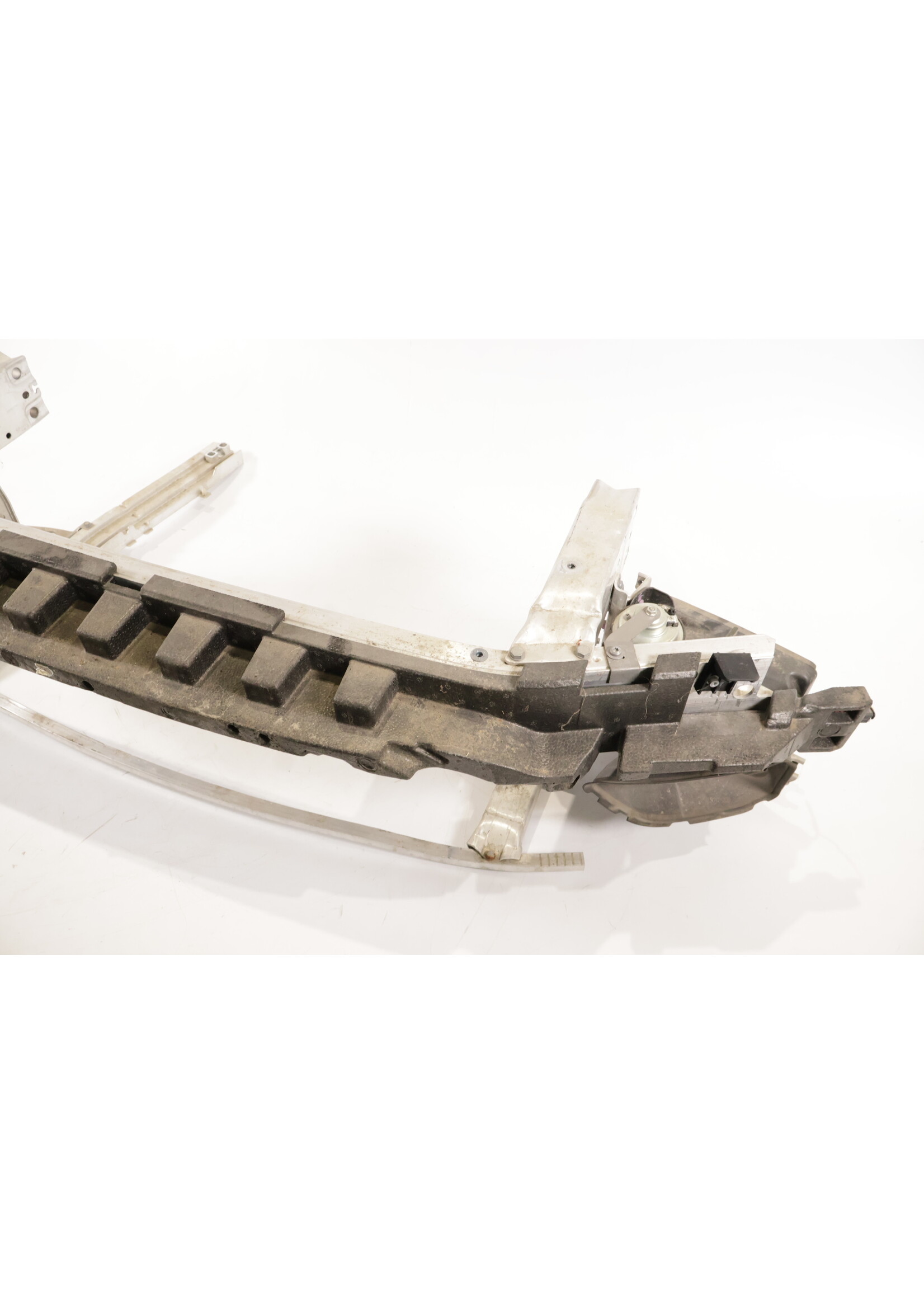 BMW BMW X1 F48 Vorderwand mit Stoßstangenbügel 51117342439 7342439