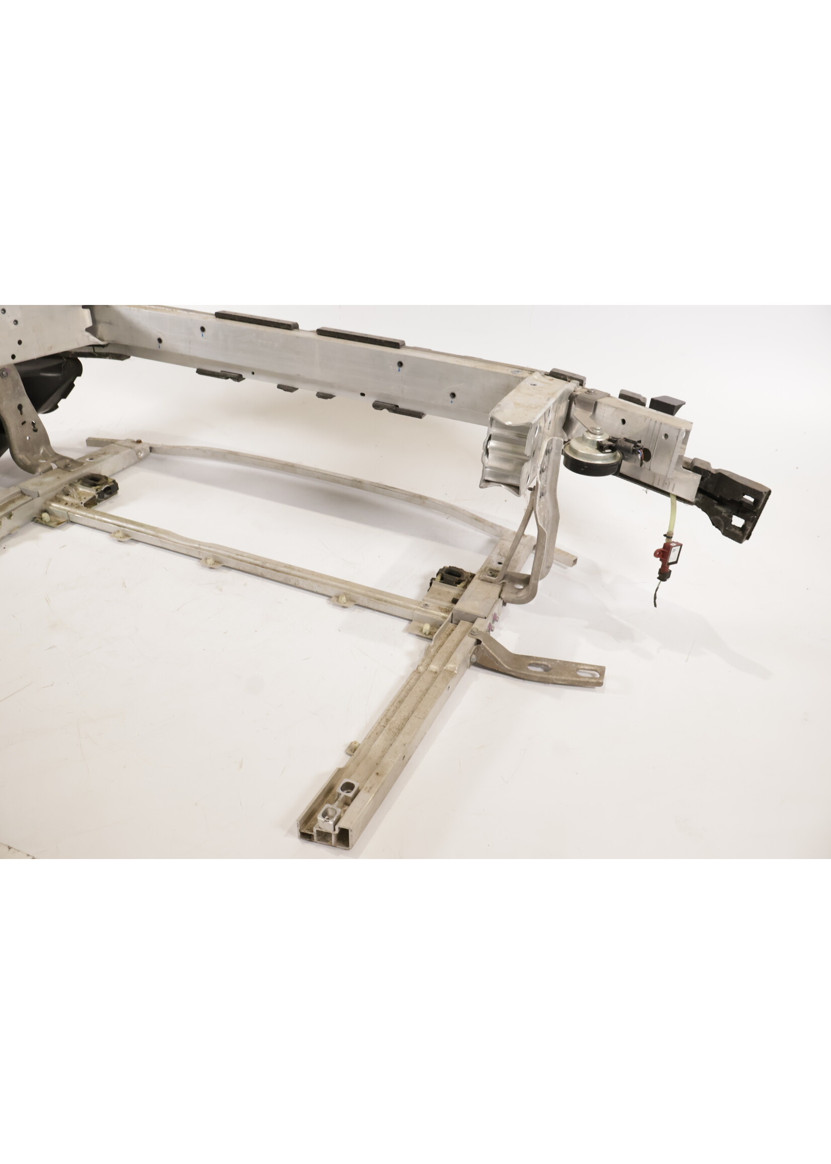 BMW BMW X1 F48 Vorderwand mit Stoßstangenbügel 51117342439 7342439