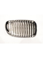 BMW BMW 1 Serie E81 E82 E88 OEM Grill / nier rechts NIEUW! 51137179656 7179656