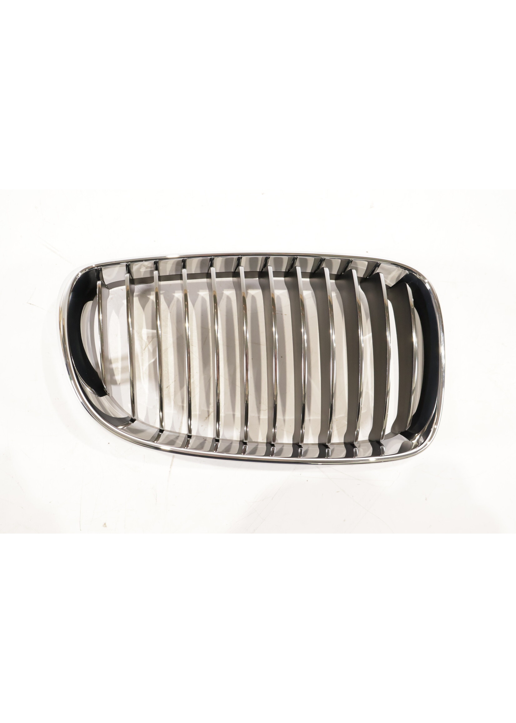 BMW BMW 1 Serie E81 E82 E88 OEM Grill / nier rechts NIEUW! 51137179656 7179656