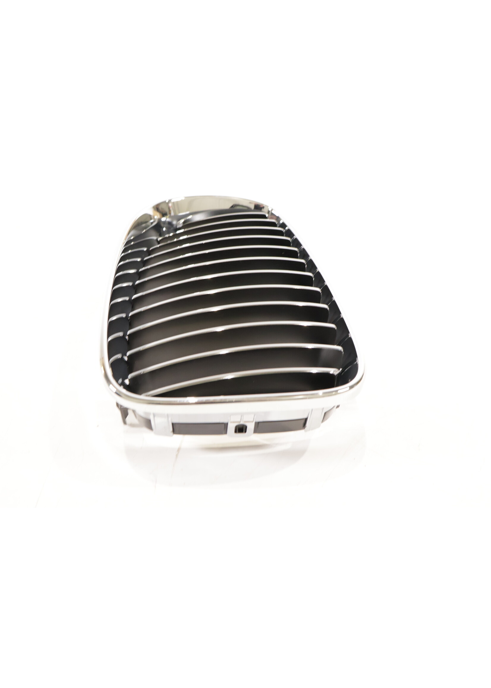 BMW BMW 1 Serie E81 E82 E88 OEM Grill / nier rechts NIEUW! 51137179656 7179656