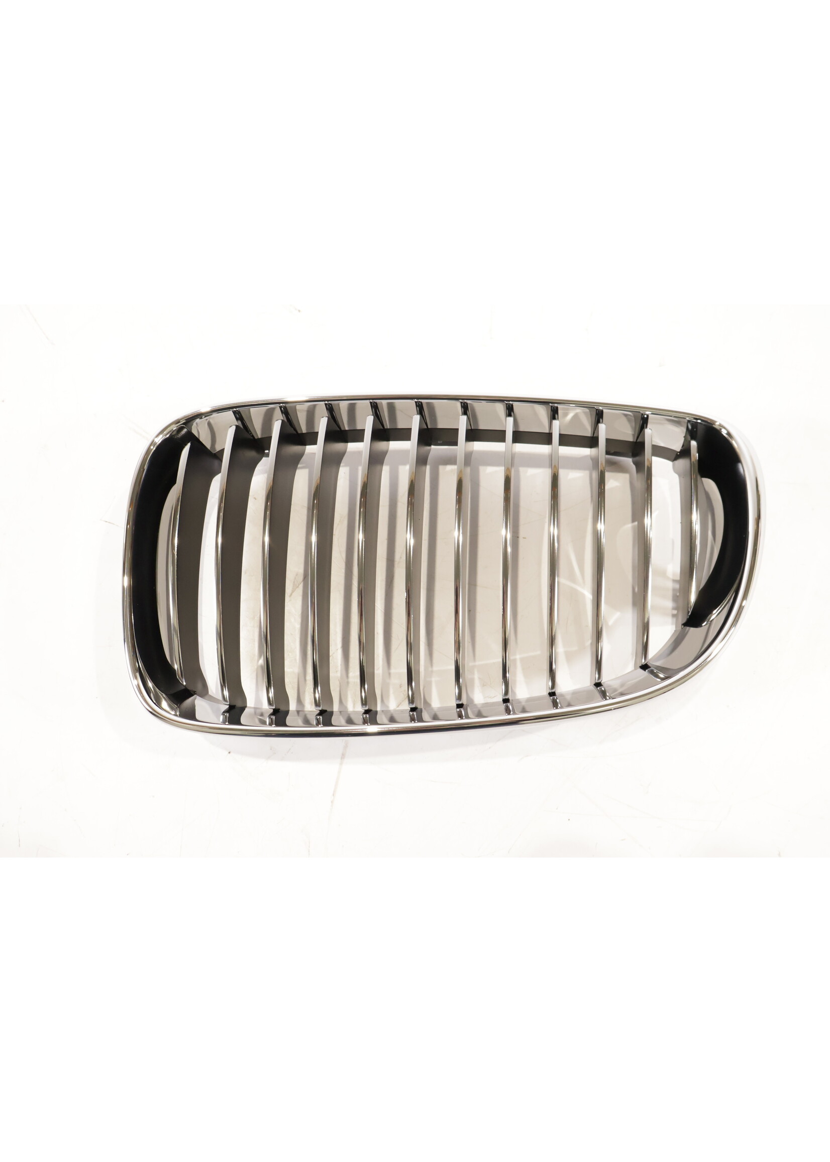BMW BMW 1 Serie E81 E82 E88 OEM Grill / nier links NIEUW! 51137179655 7179655