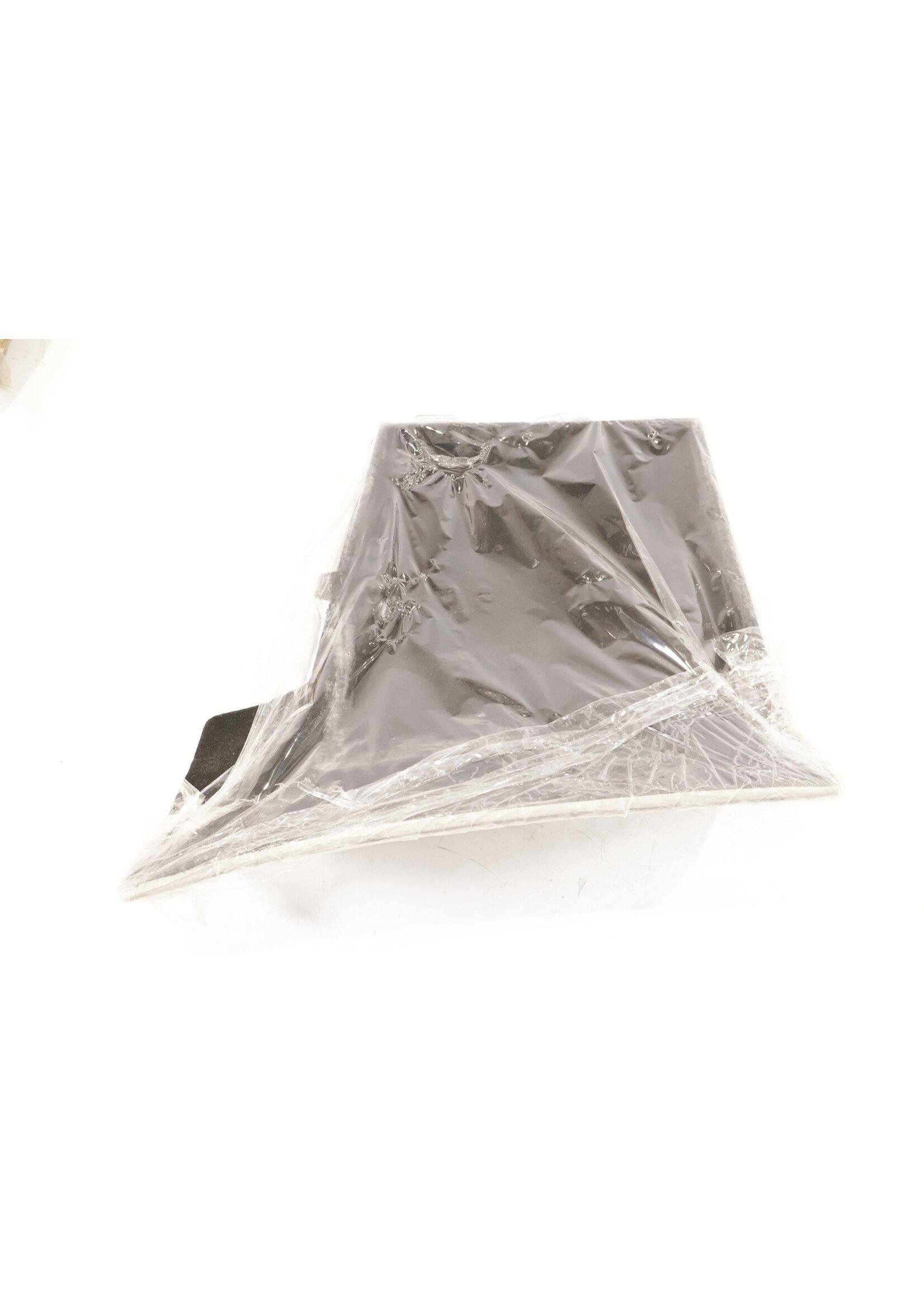 BMW BMW E34 OEM Handschoenkastje in kleur grijs NIEUW! 51168138226 8138226