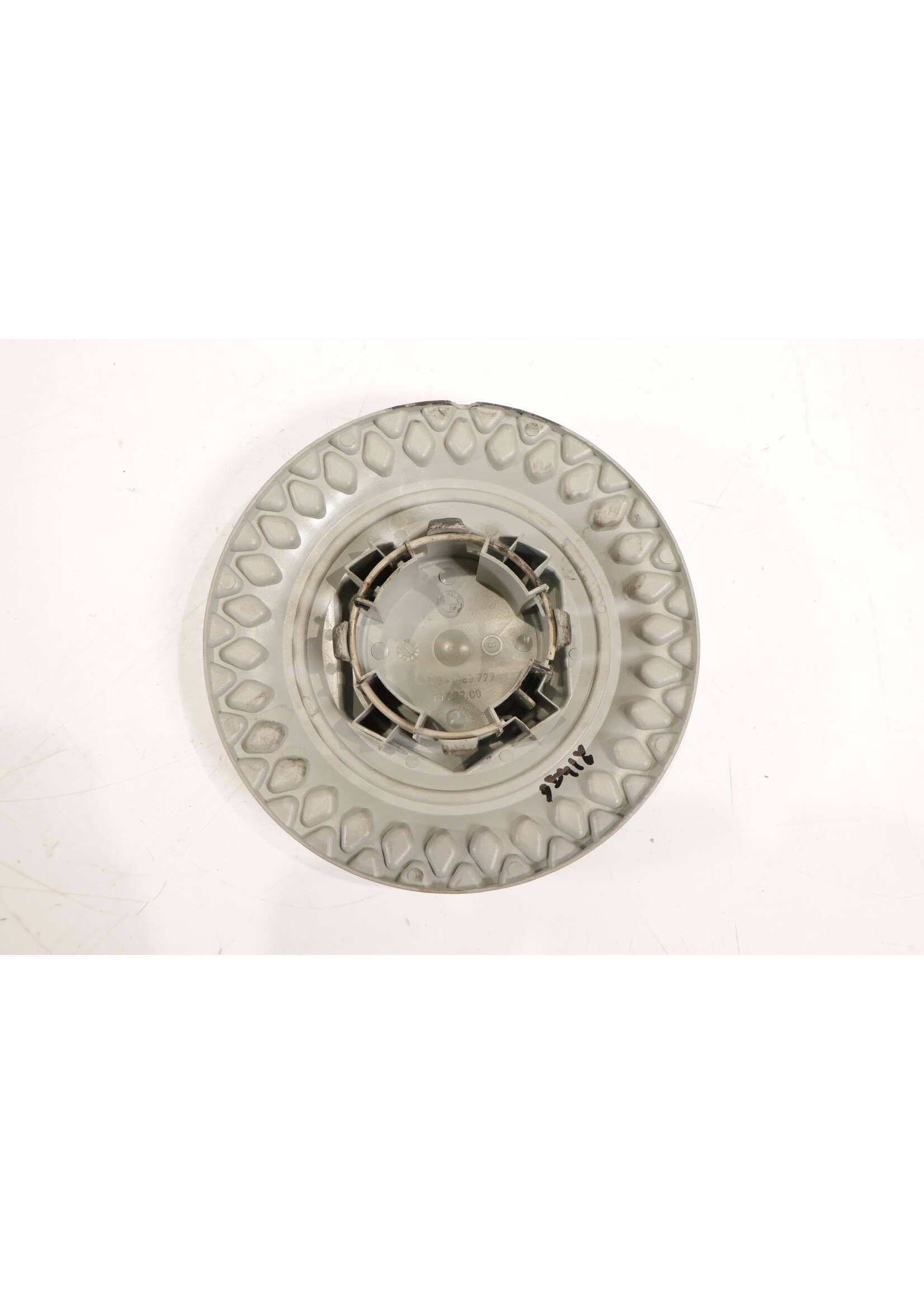 BMW BMW E34 OEM Naafkap velg NIEUW! 36131180777 1180777