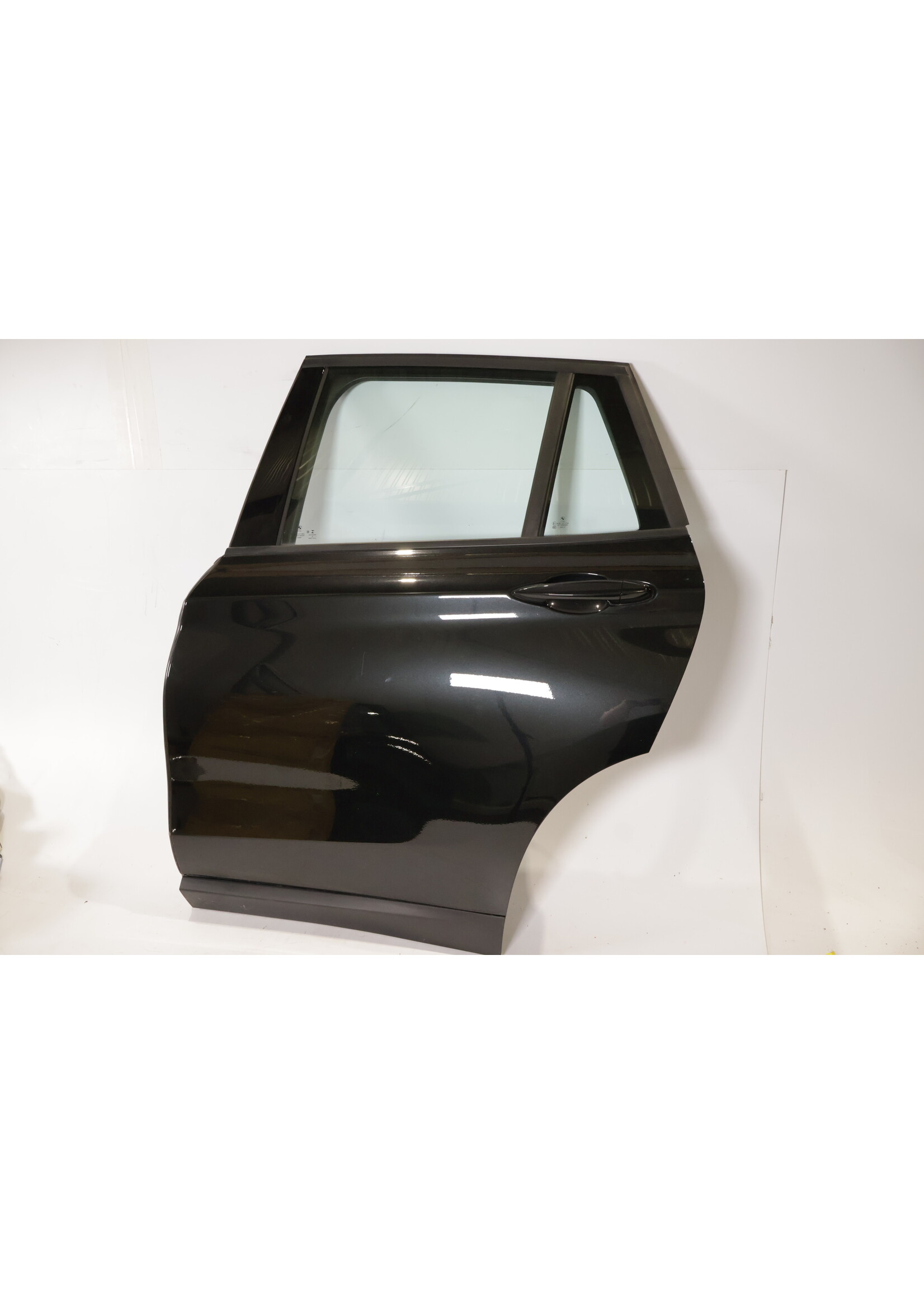 BMW BMW X1 F48 komplette Tür links hinten 41007461351 7461351