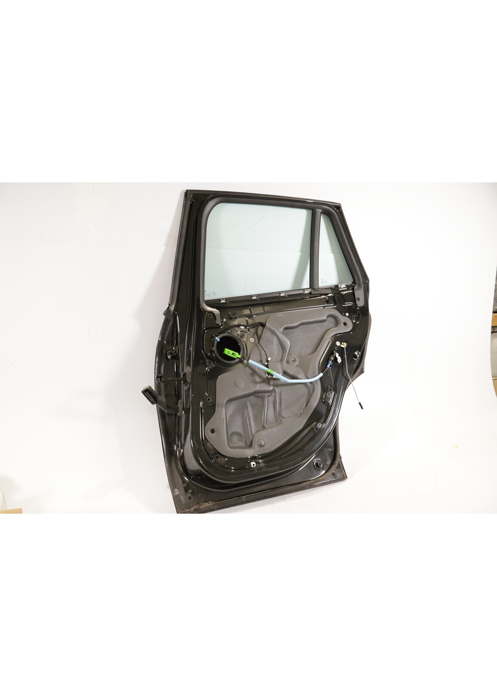 BMW BMW X1 F48 komplette Tür rechts hinten 7461352 41007461352