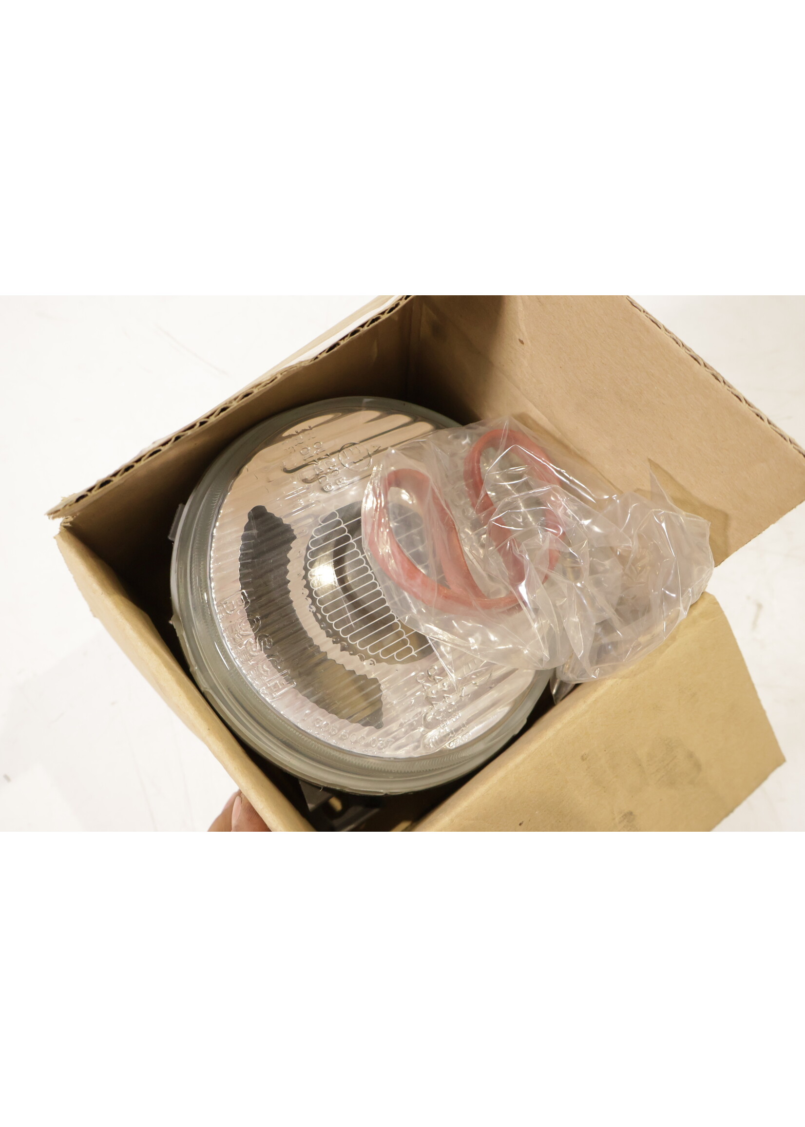 BMW BMW 3 Series E30 OEM Headlight glass NEW! 63121386757 1386757