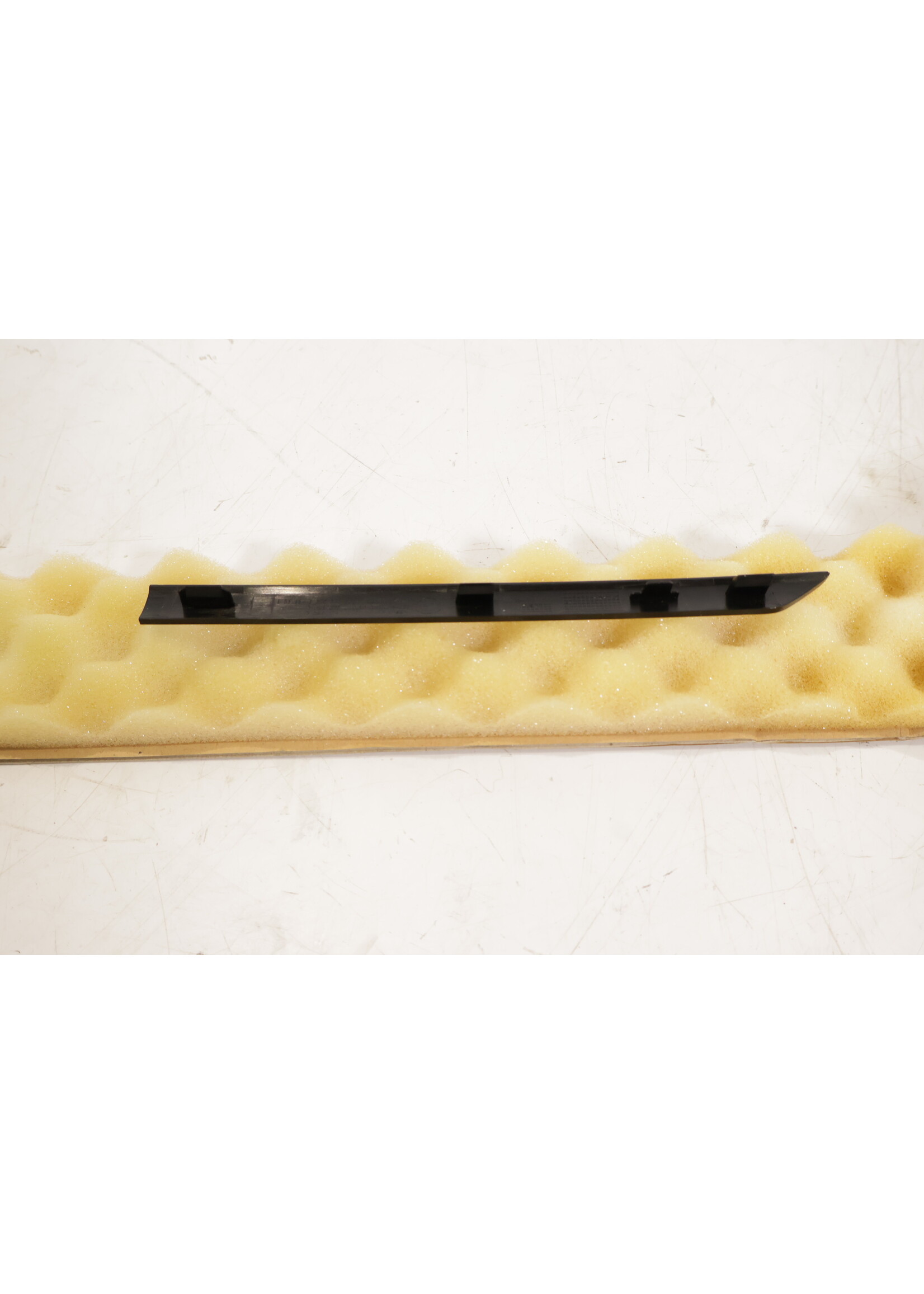 BMW BMW 3 Serie F30 OEM Bumper links voor afdekking strip NIEUW! 51117296373 7296373