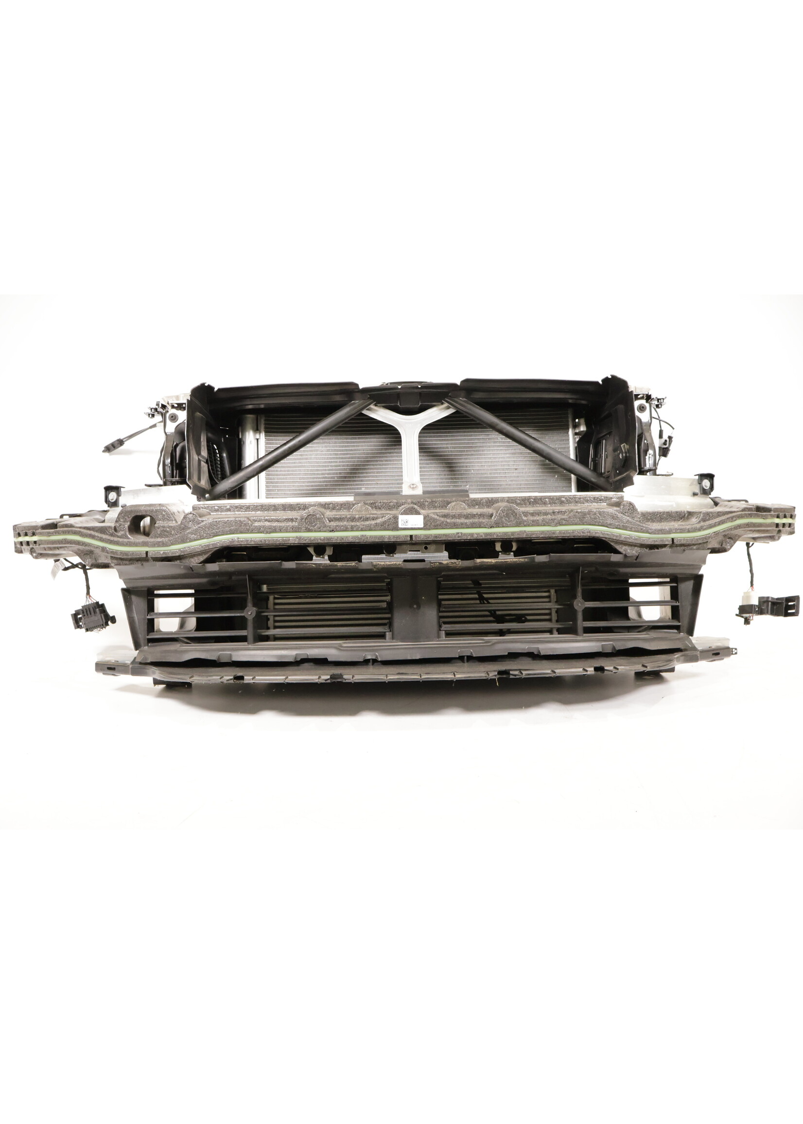 BMW BMW 8er G14 G15 G16 Komplette Front mit Kühlerpaket 51117373405 7373405