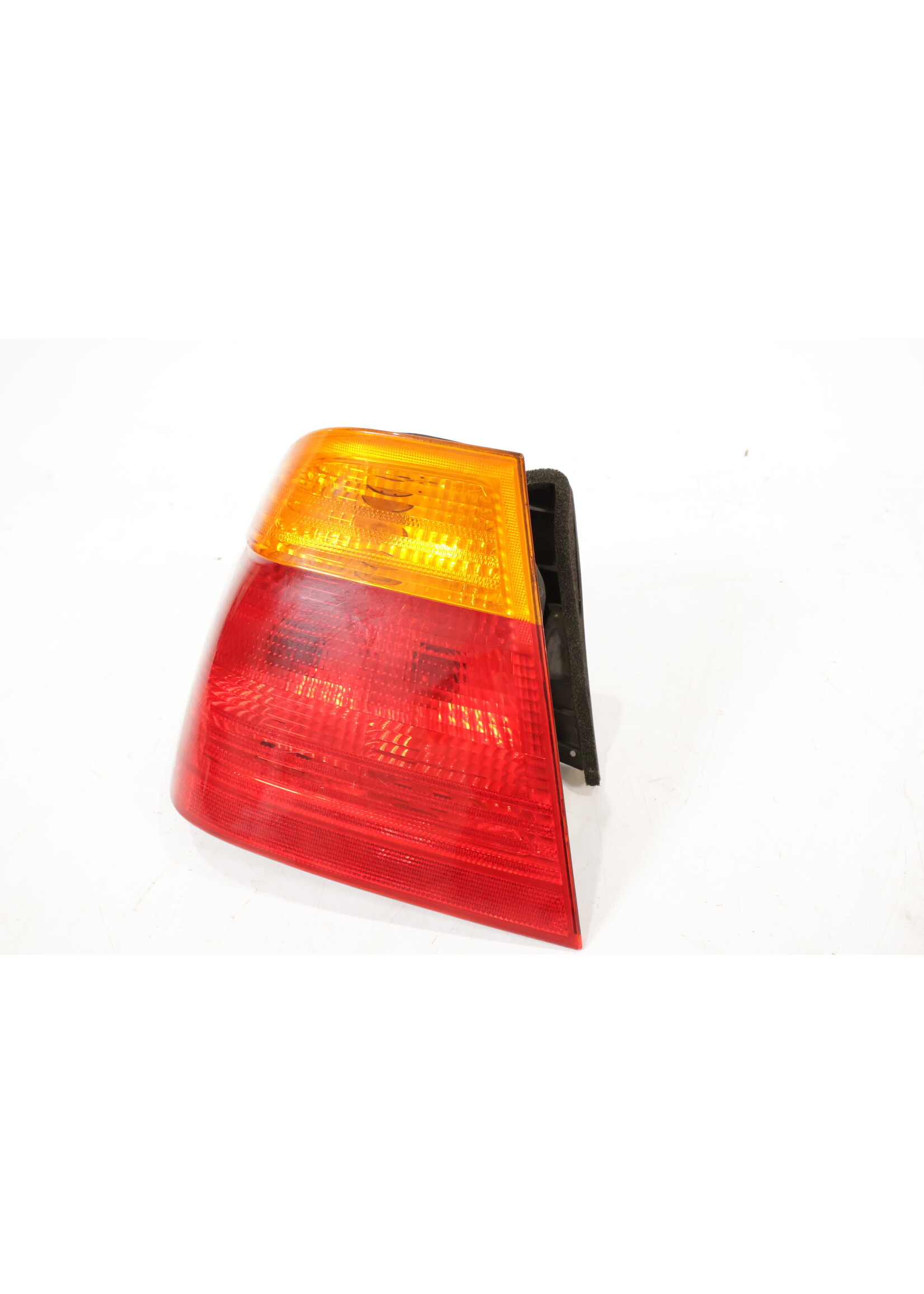 BMW BMW 3er E46 Limousine Rücklicht links OEM! 63218364921 8364921