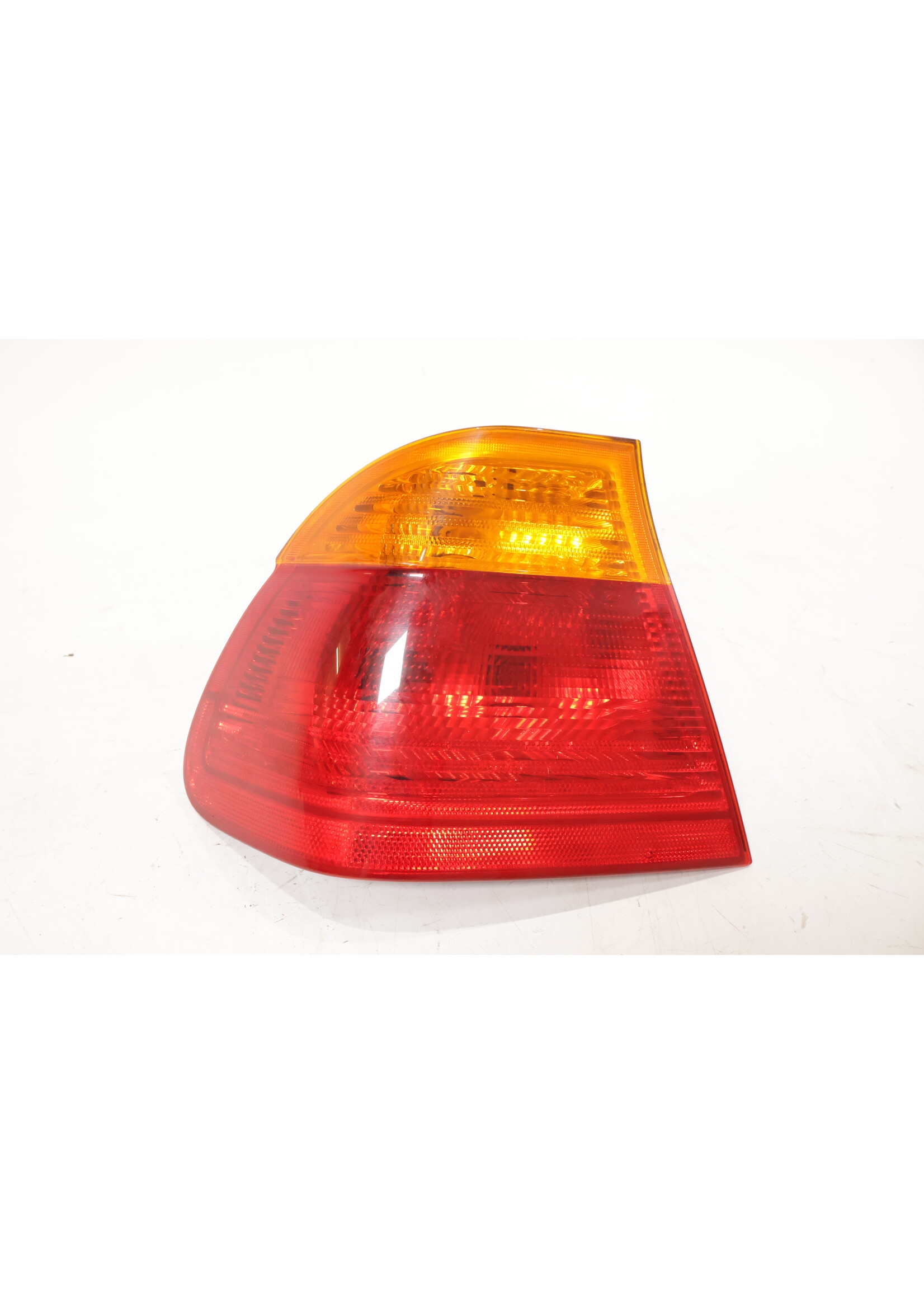 BMW BMW 3er E46 Limousine Rücklicht links OEM! 63218364921 8364921