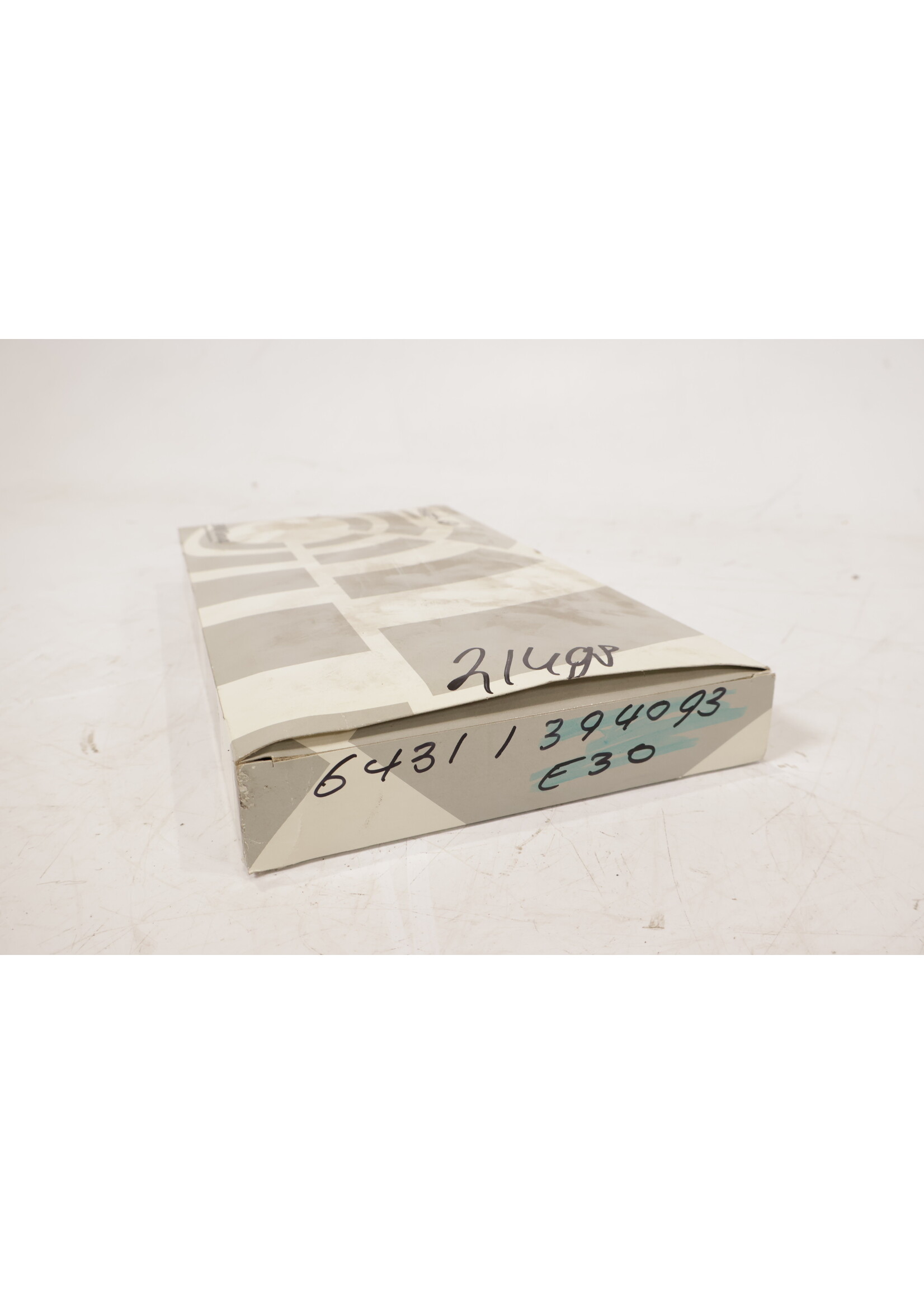 BMW BMW 3 Serie E30 OEM Luchtfilter inlaat NIEUW! 64311394093 1394093