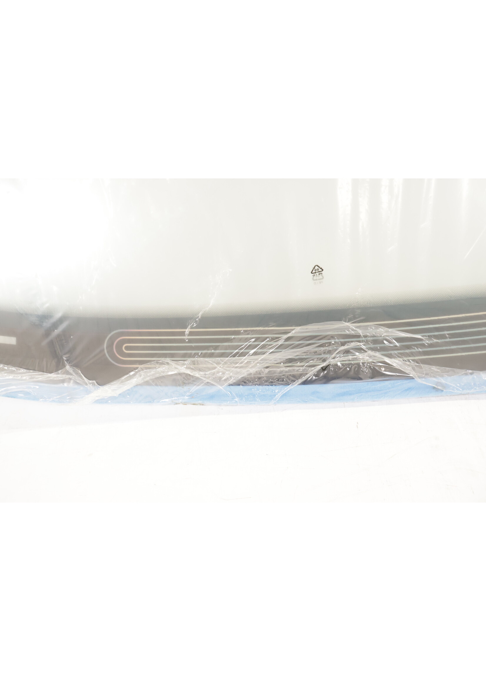 BMW BMW 7 Series E65 E66 OEM Windscreen with rain sensor and green tire NEW! 51317143297