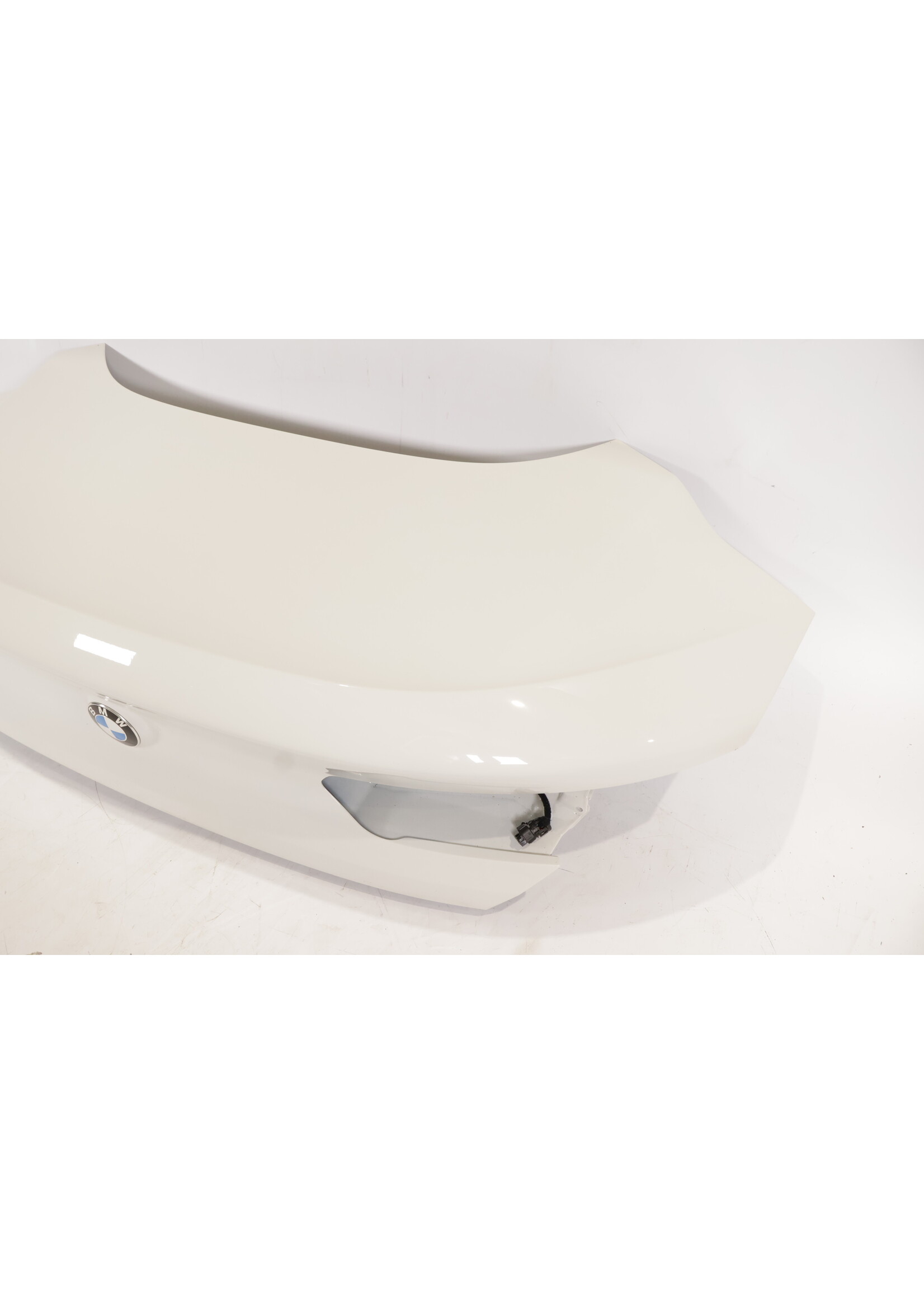 BMW BMW 8 Series G15 Tailgate with camera 41009451232 9451232