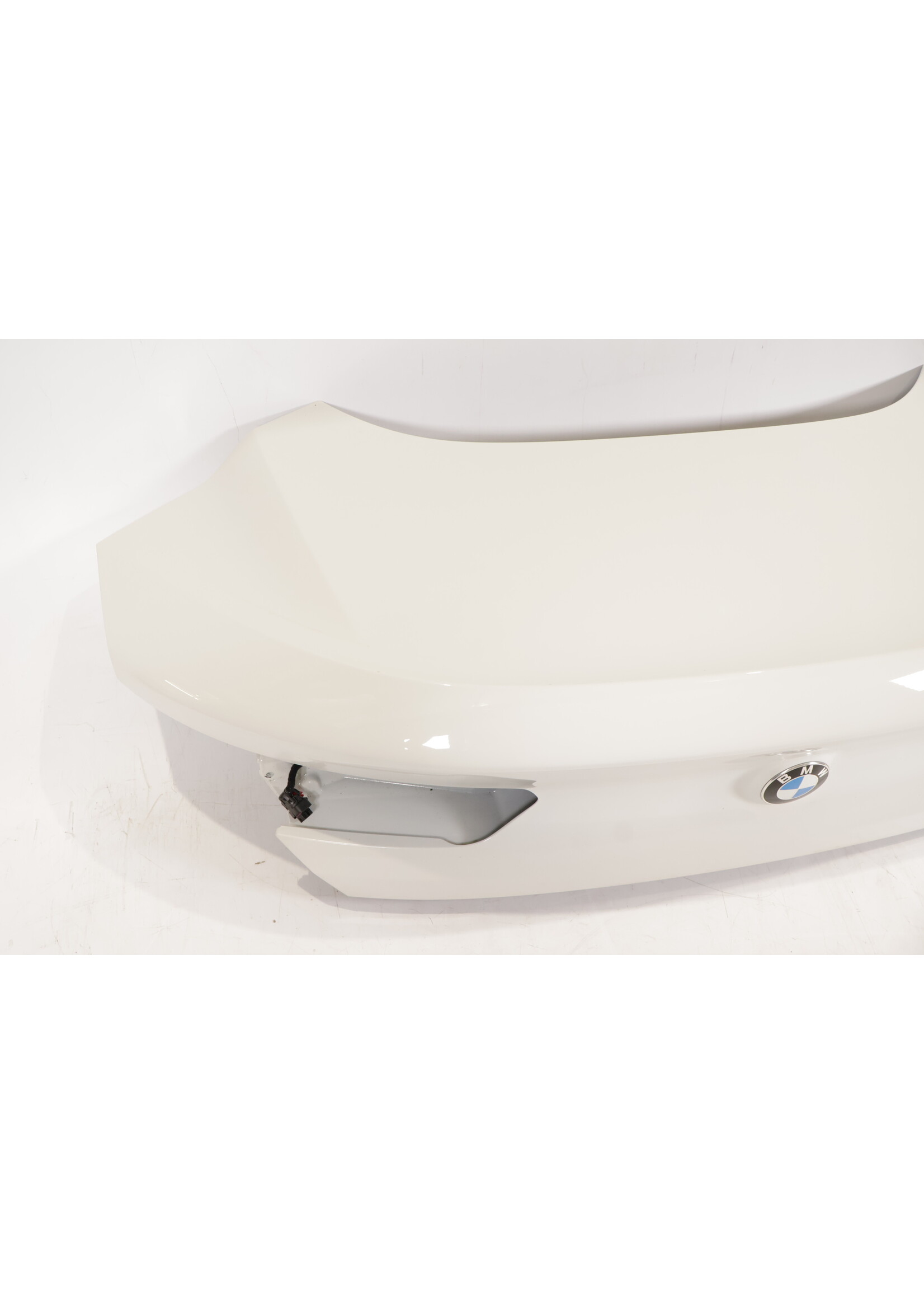 BMW BMW 8 Series G15 Tailgate with camera 41009451232 9451232