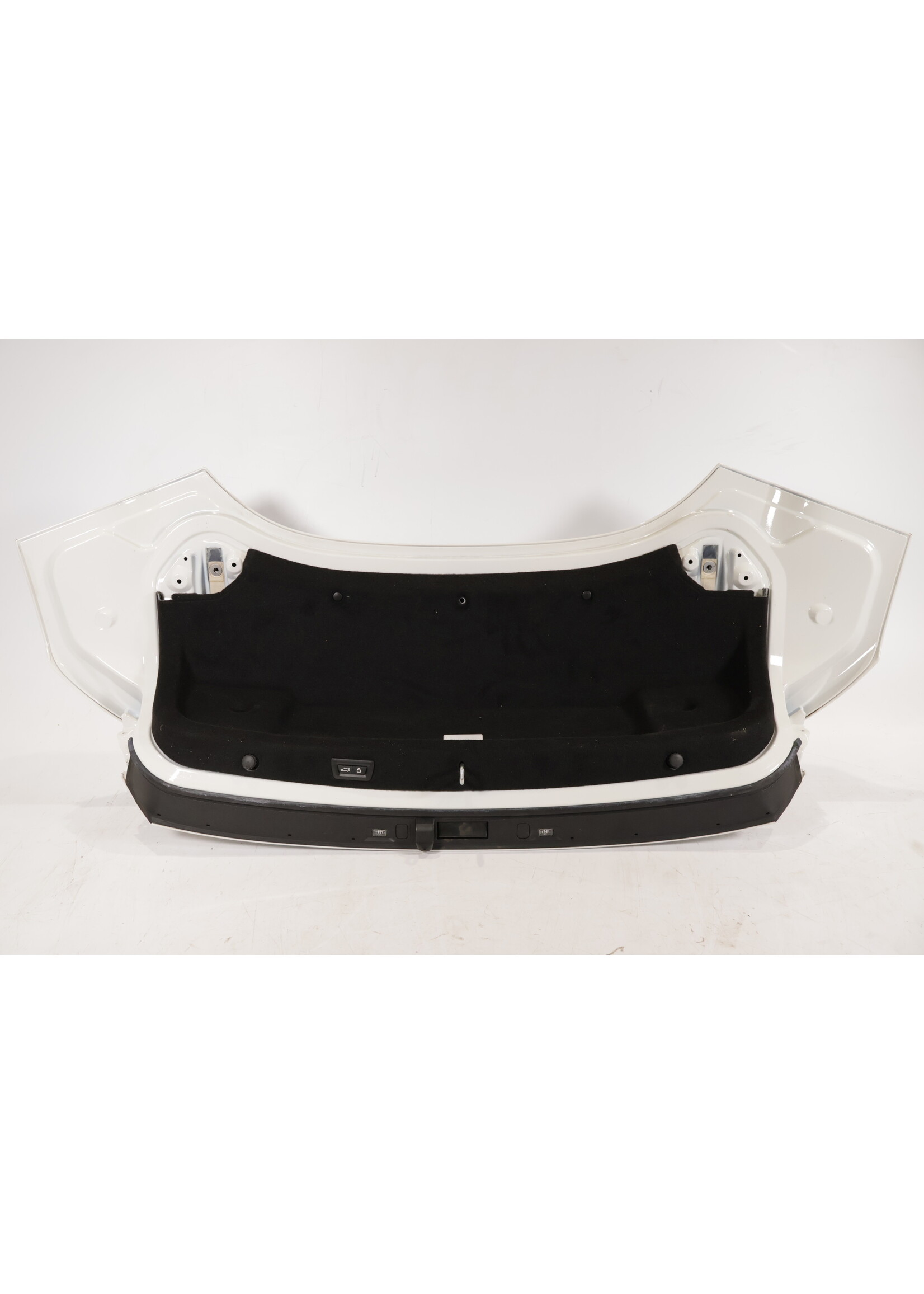 BMW BMW 8 Series G15 Tailgate with camera 41009451232 9451232