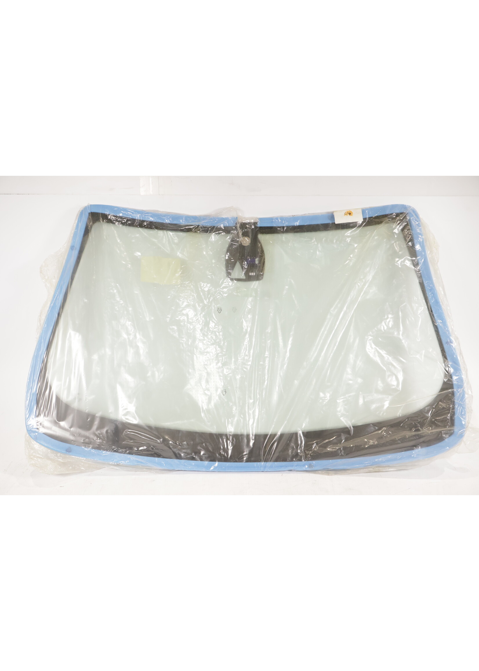 BMW BMW 6 Series E63 Coupe Original windscreen green with rain sensor NEW! 51317186499