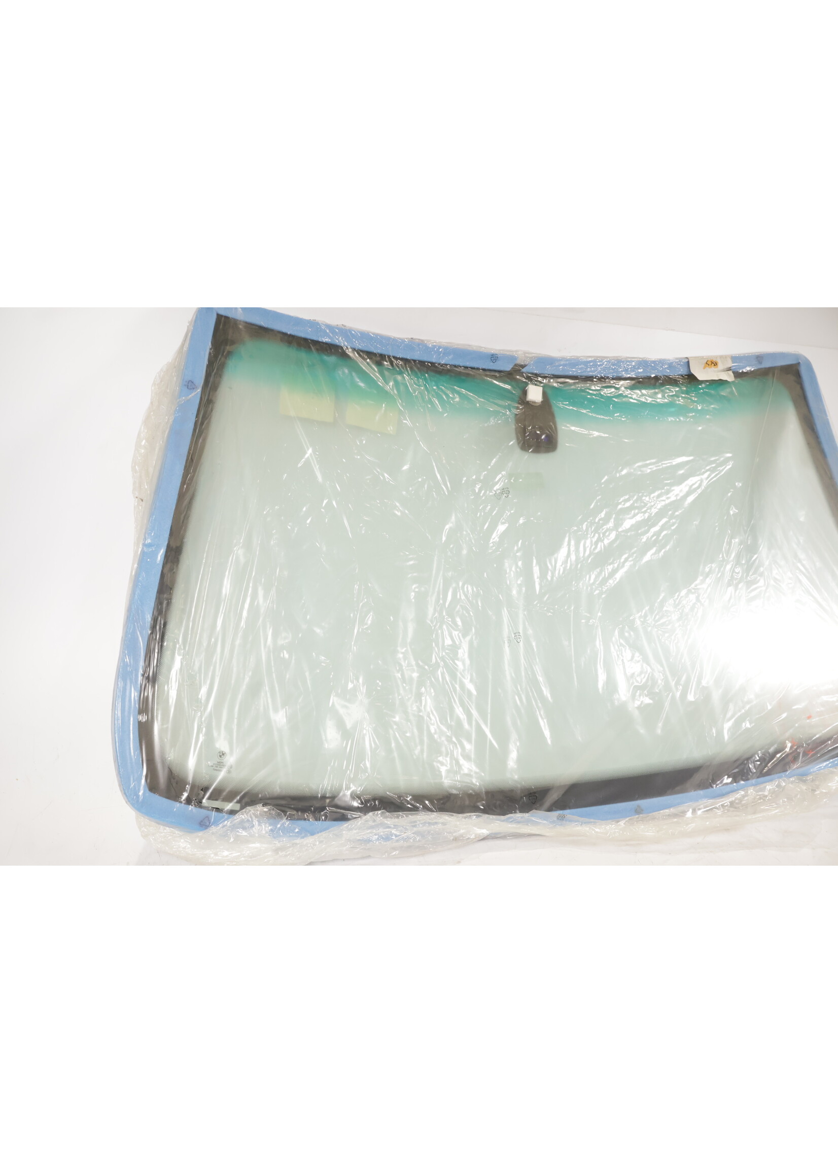 BMW BMW X5 E53 OEM Windscreen with rain sensor NEW! 51317064862 7064862