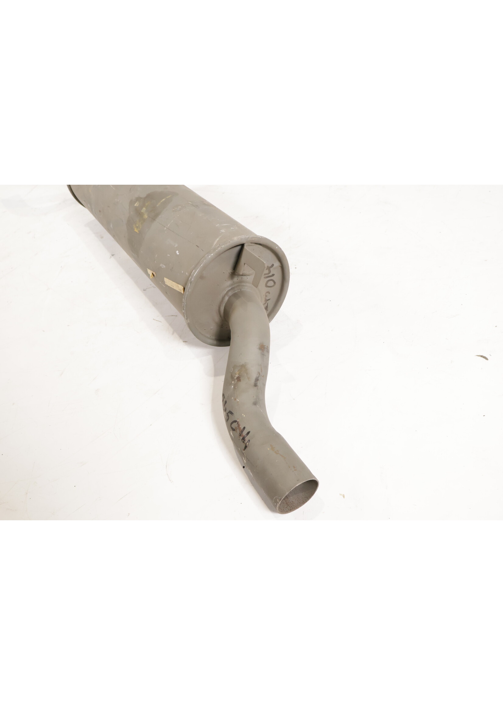 BMW BMW 5 Serie E12 OEM Demper uitlaat NIEUW! 18121245014