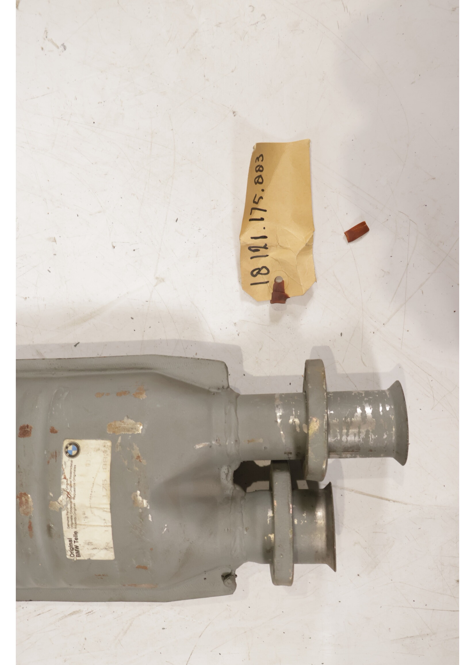 BMW BMW 6er E24 OEM Schalldämpfer Auspuff NEU! 18121175883