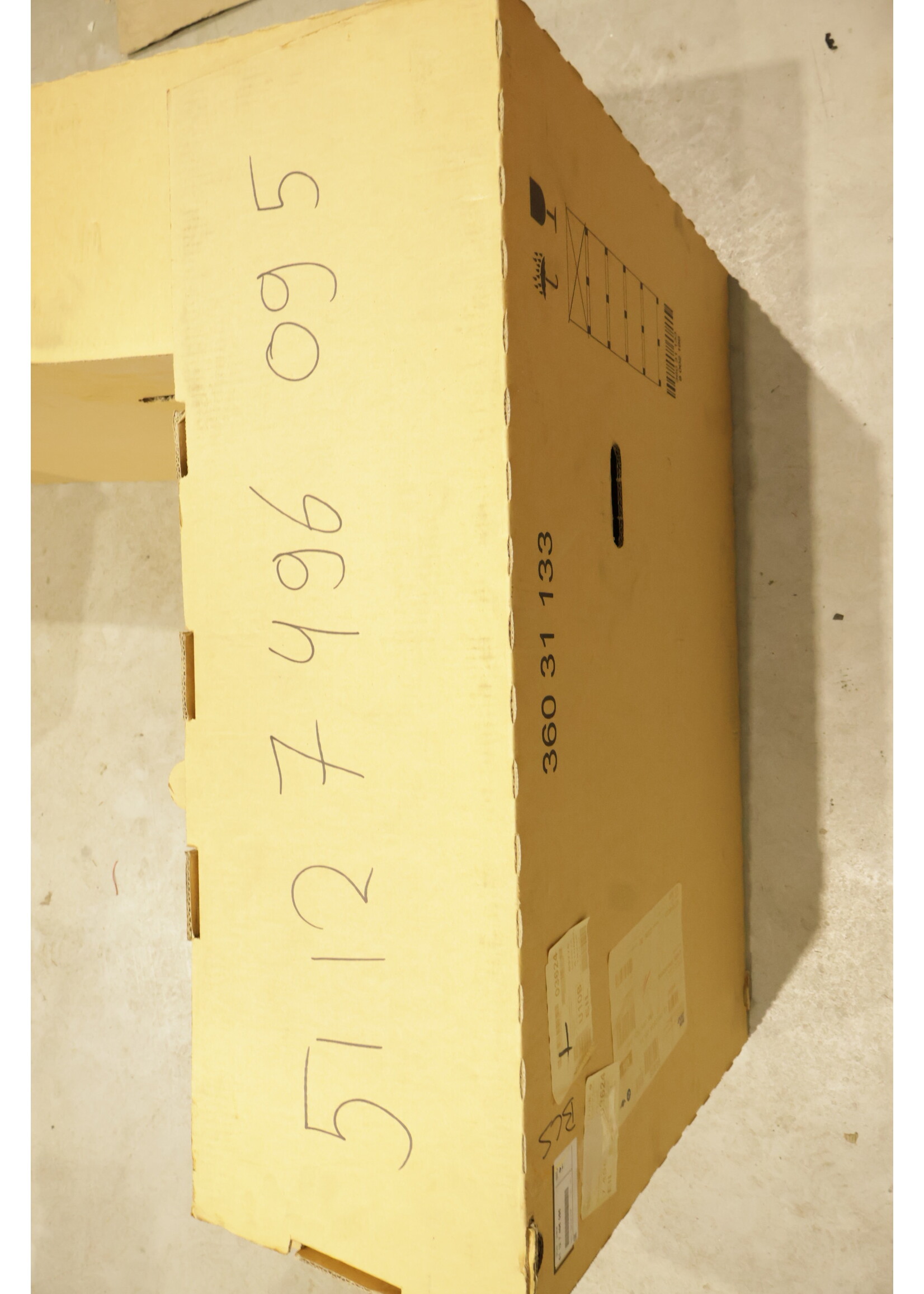 BMW  BMW 4 Series F32 F33 F36 OEM Rear Bumper with PDC NEW! 51127496095 7496095