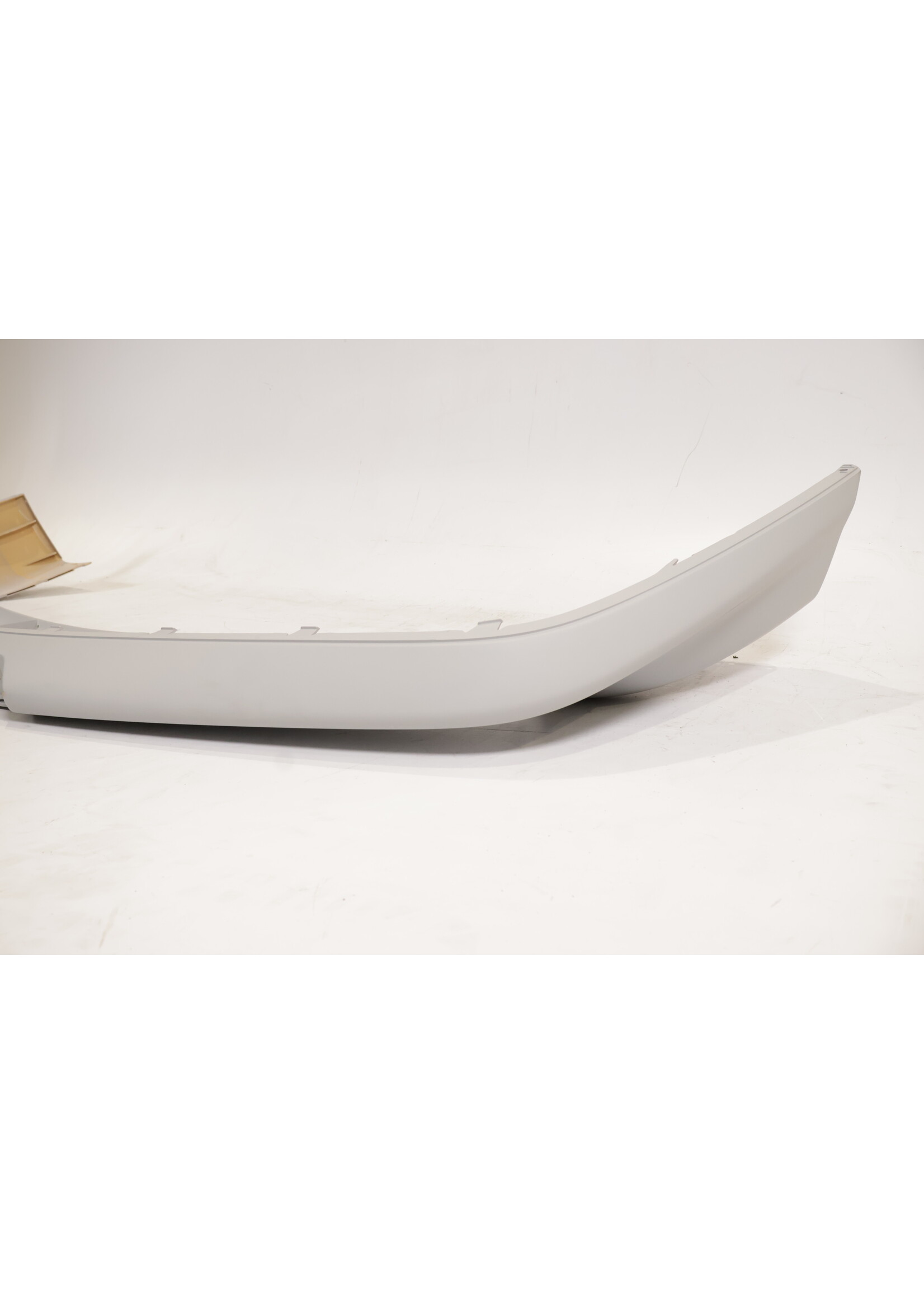 BMW BMW 8 Series E31 OEM Bumper lower part NEW! 51118108171 51111940740